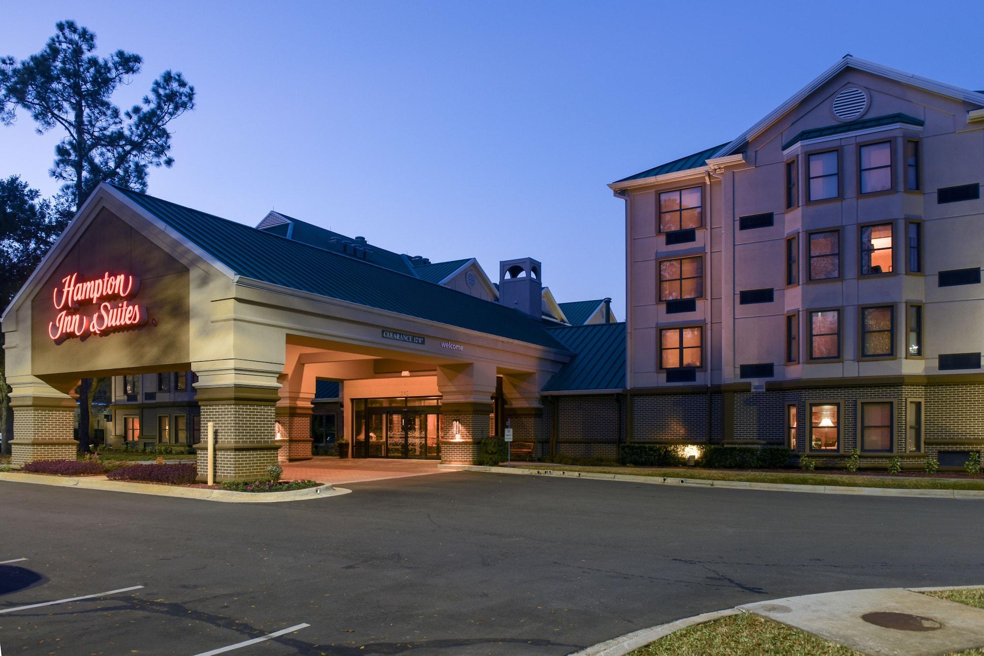 Vista Exterior Hampton Inn & Suites Tampa-North
