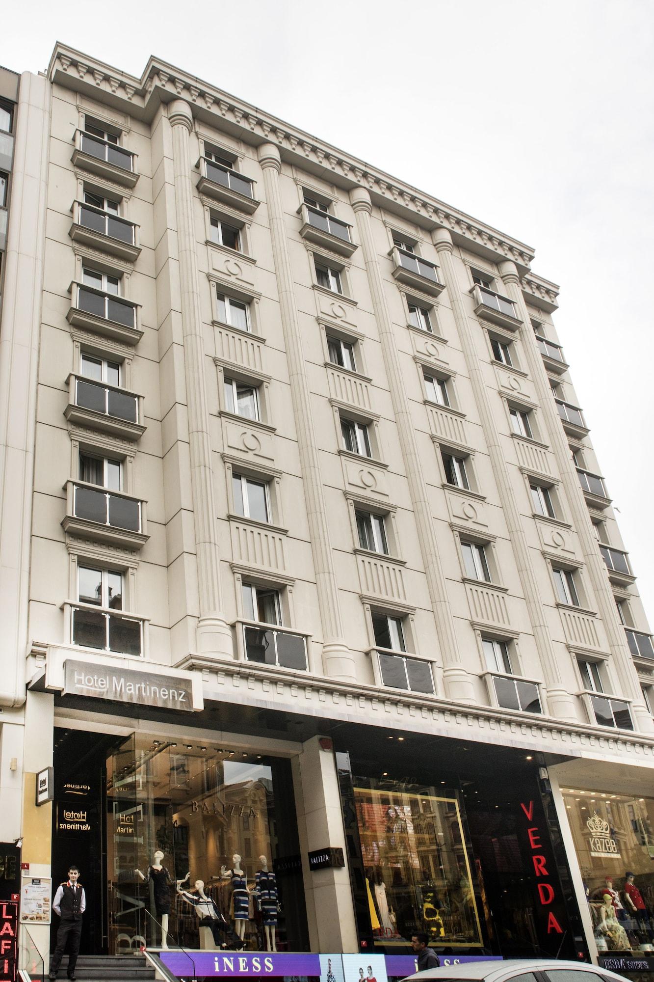 Vista Exterior Martinenz Hotel