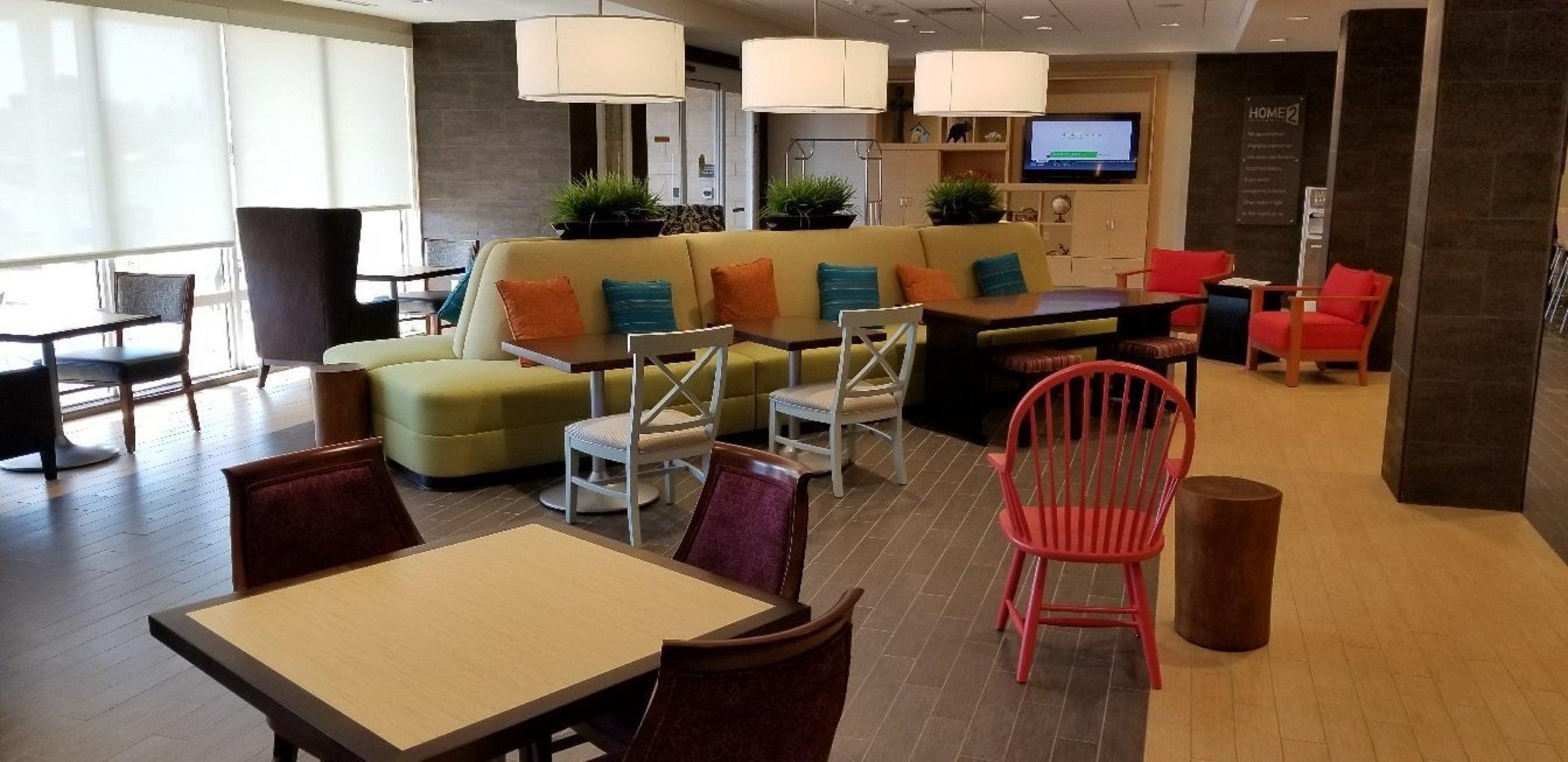 Vista Lobby Home2 Suites by Hilton Savannah Airport