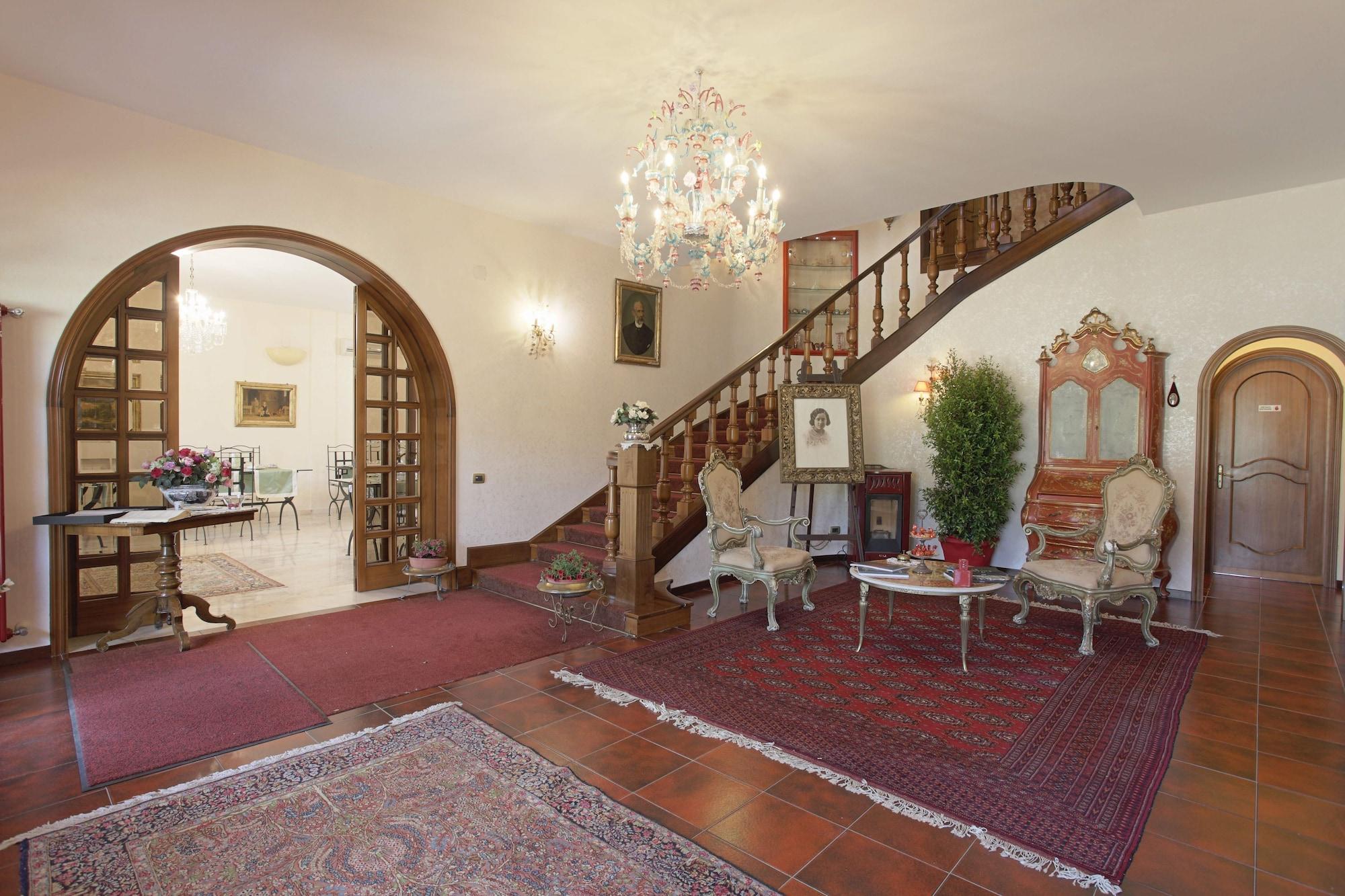 Varios Villa Diana