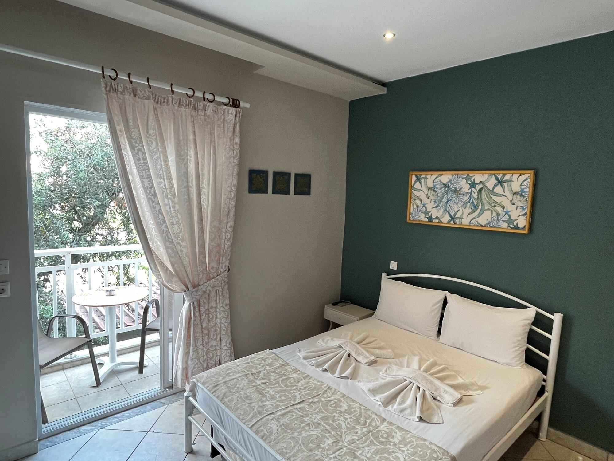 Varios Room in Studio - Beautiful Room in Limenaria, Only Five Minutes Away From Center