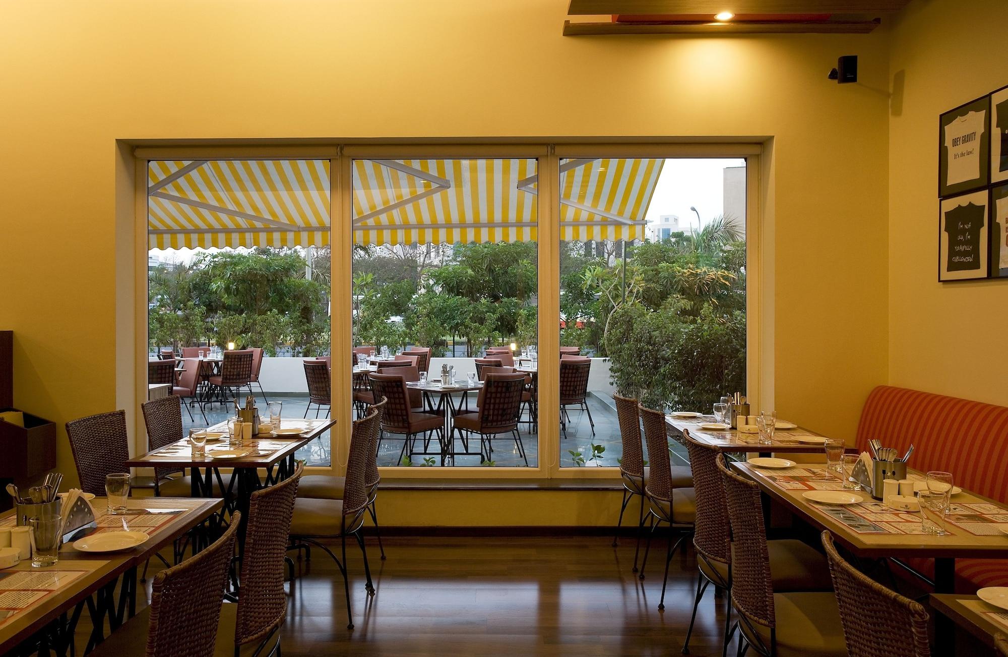 Restaurant Lemon Tree Hotel, Hinjawadi, Pune