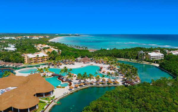 Grand Palladium Select White Sand Resort & Spa All Inclusive - Hoteles frente a la playa en Riviera Maya, México
