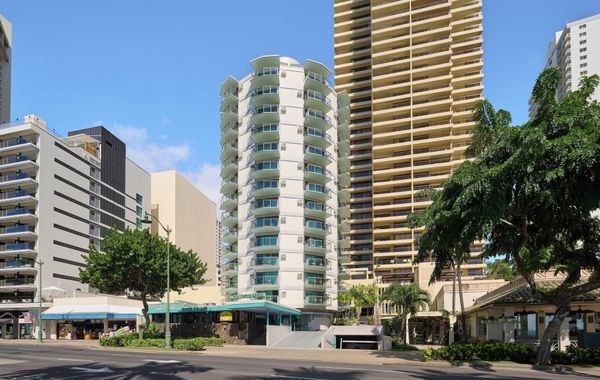 Waikiki Circle Hotel By Castle