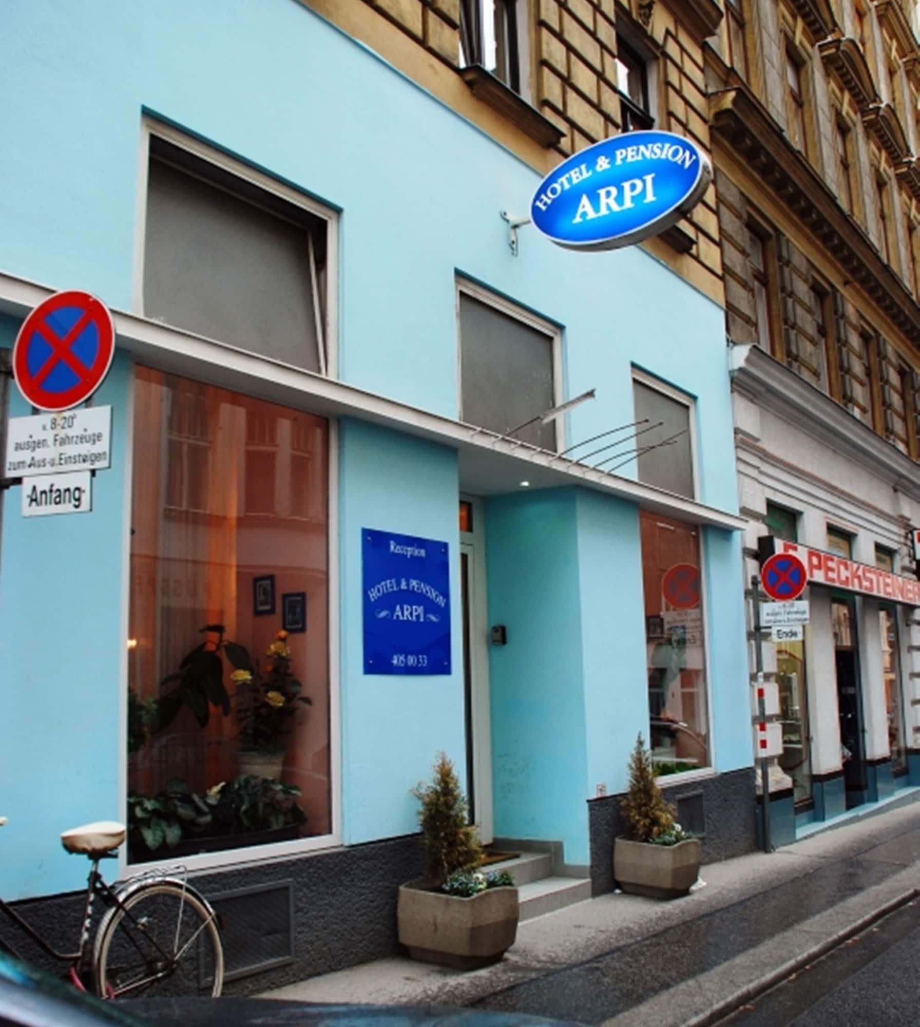 Vista Exterior Hotel Arpi