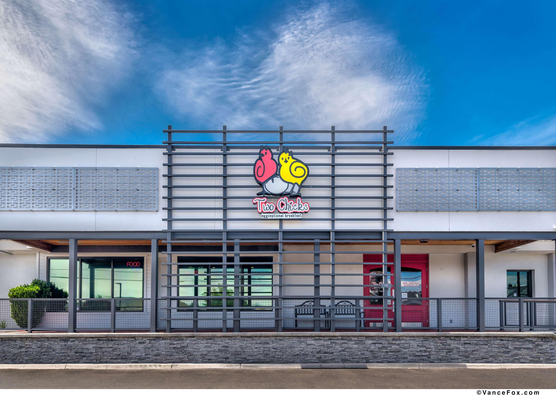 Restaurant Super 8 Meadow Wood Courtyard