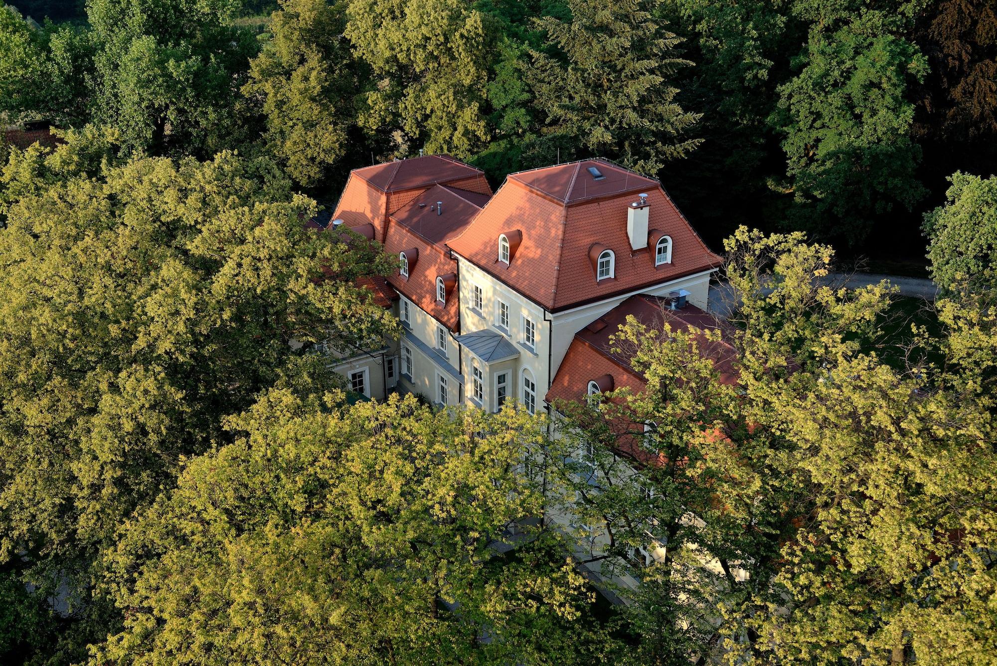 Vista Exterior Dwór Sieraków