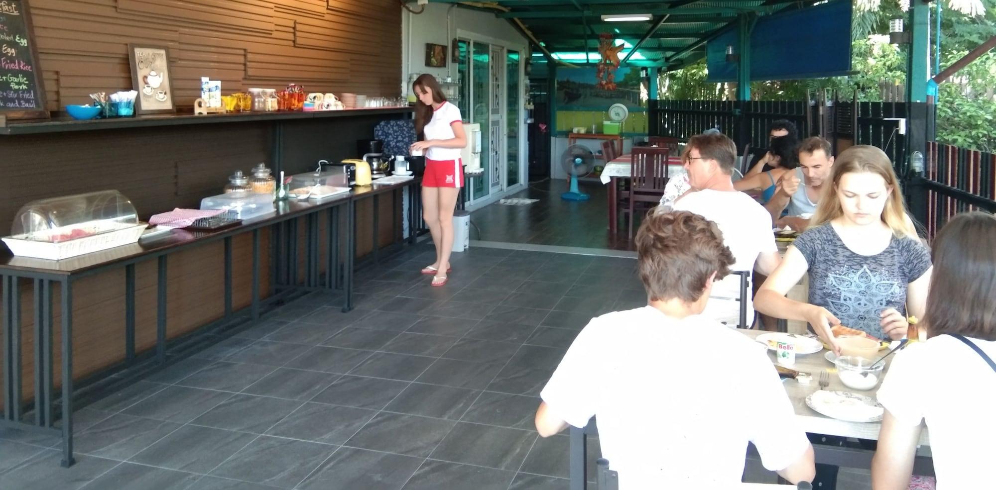 Restaurant Q Zone Boutique