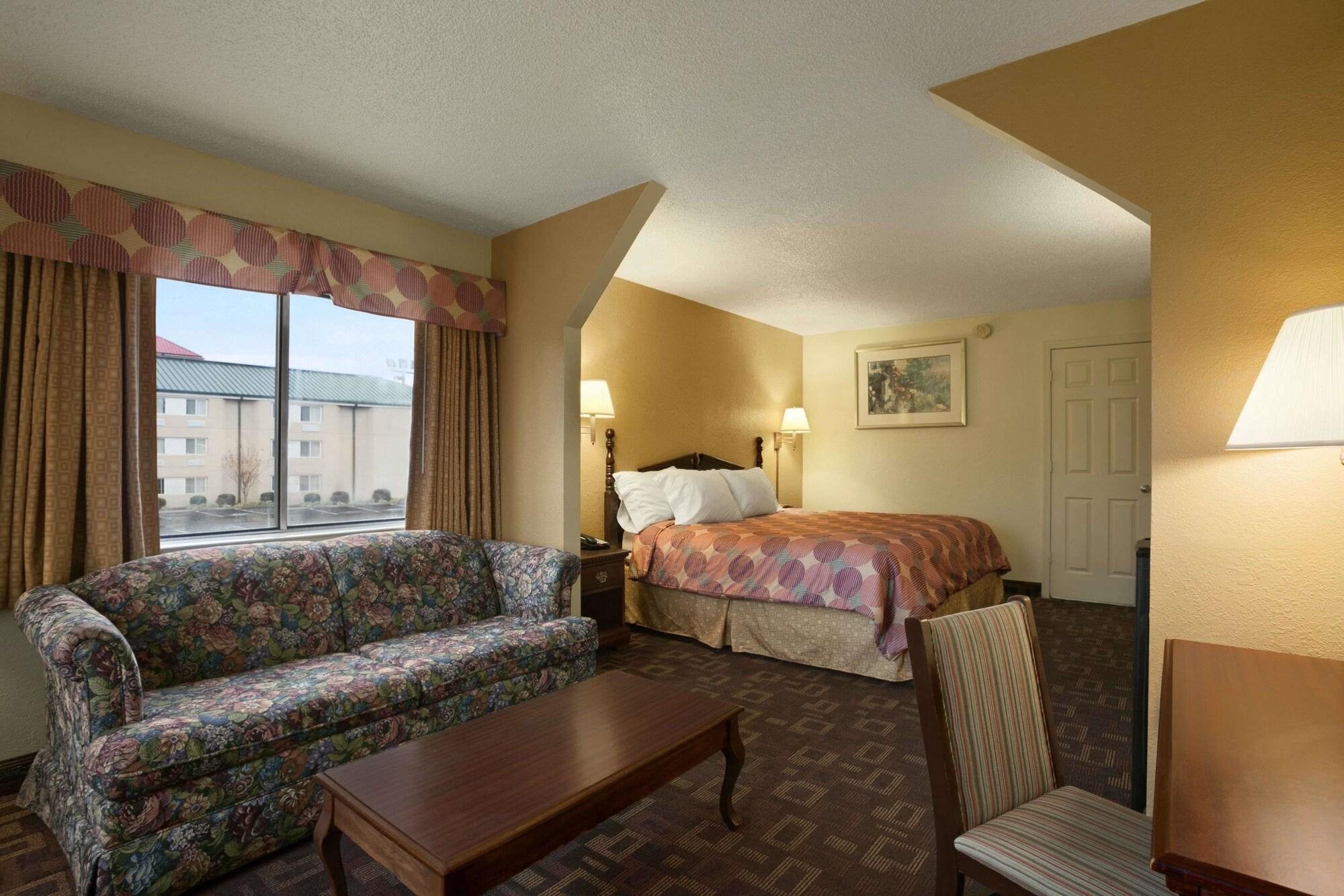 Habitación Days Inn by Wyndham Nashville Airport