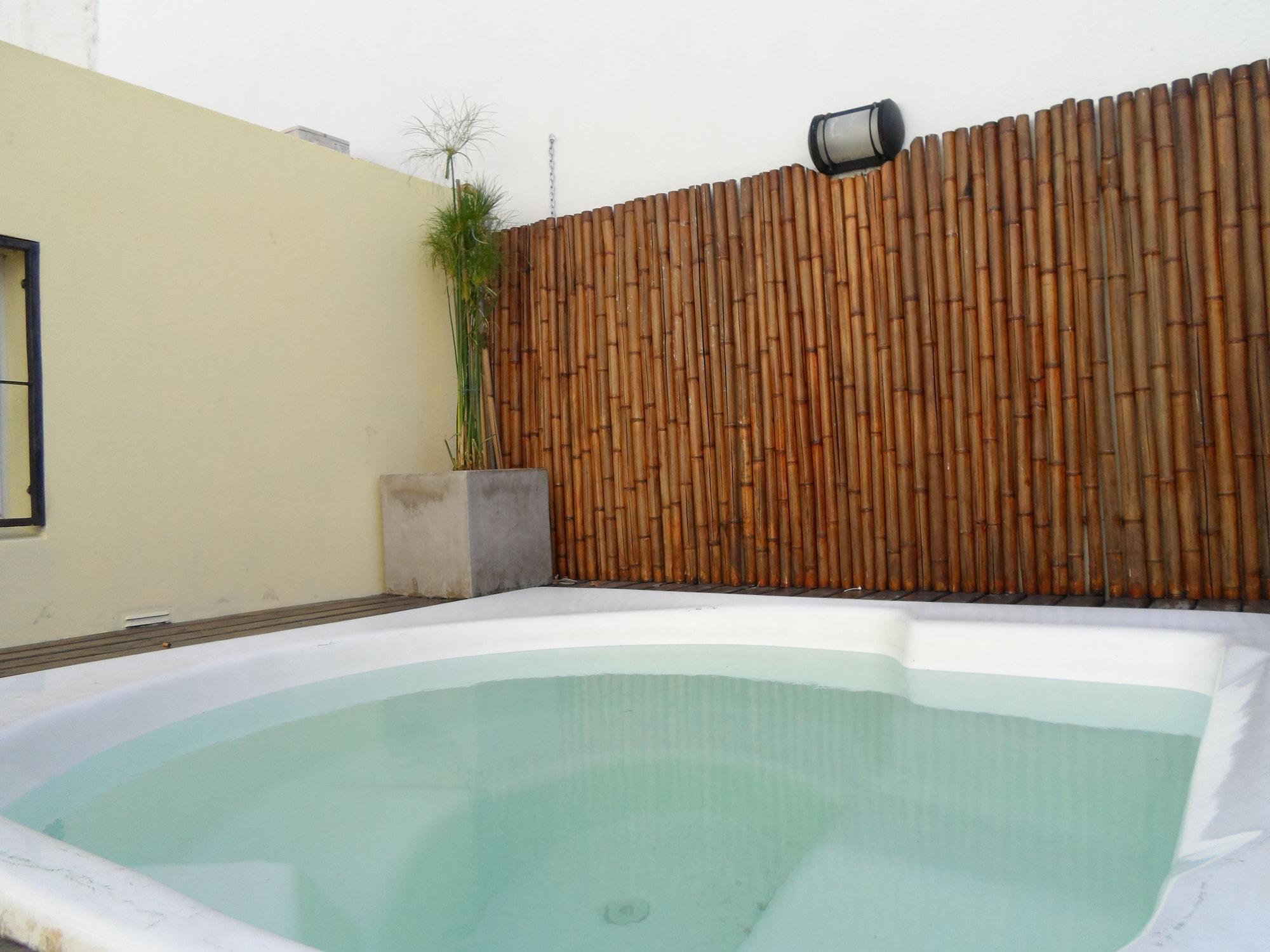 Spa Sabatico Travelers Hostel & Guesthouse