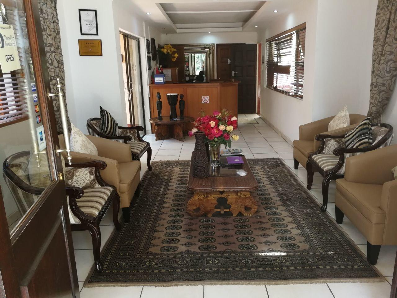 Vista Lobby Hoyohoyo Chartwell Lodge