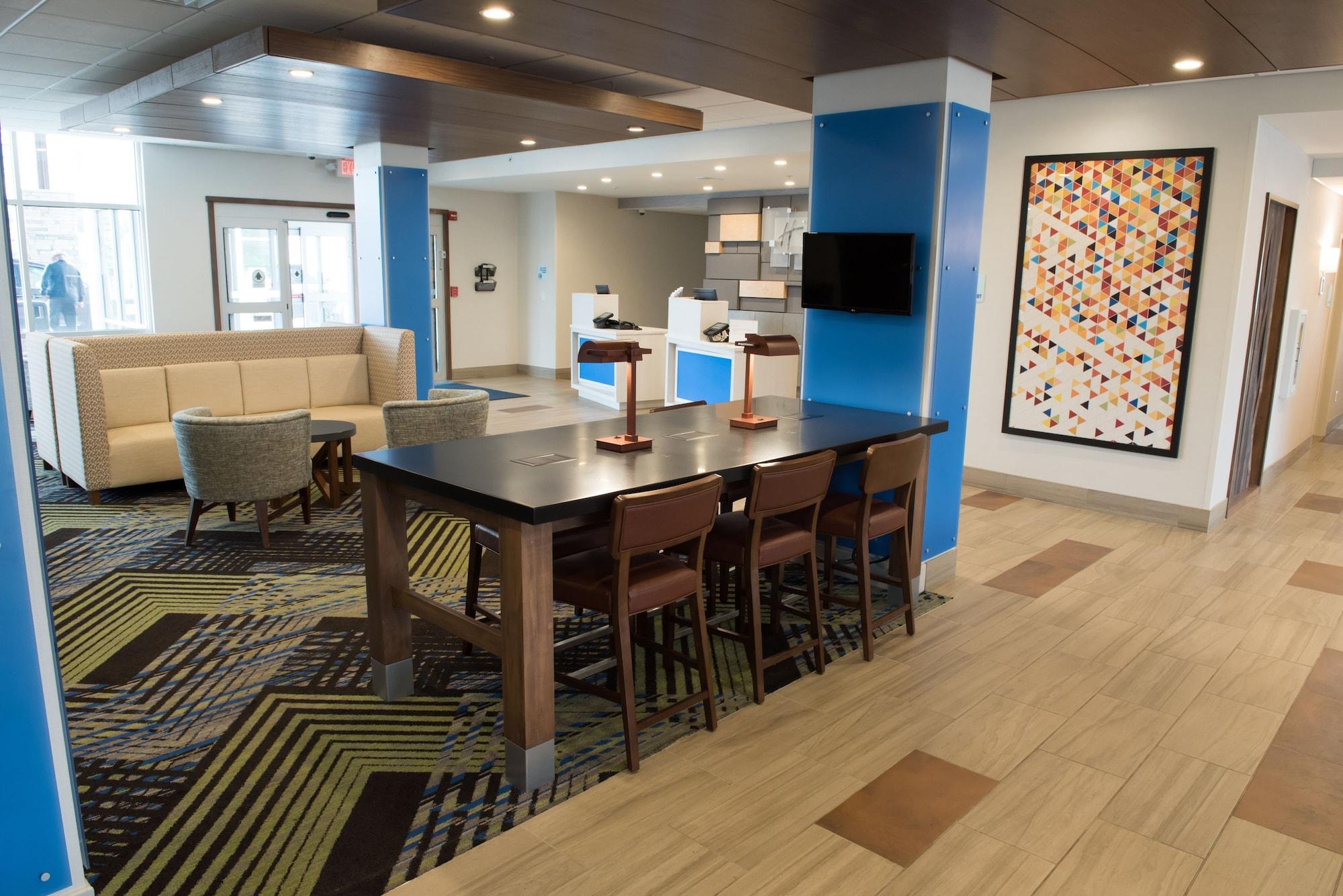Vista Exterior Holiday Inn Express & Suites Mishawaka - South Bend by IHG