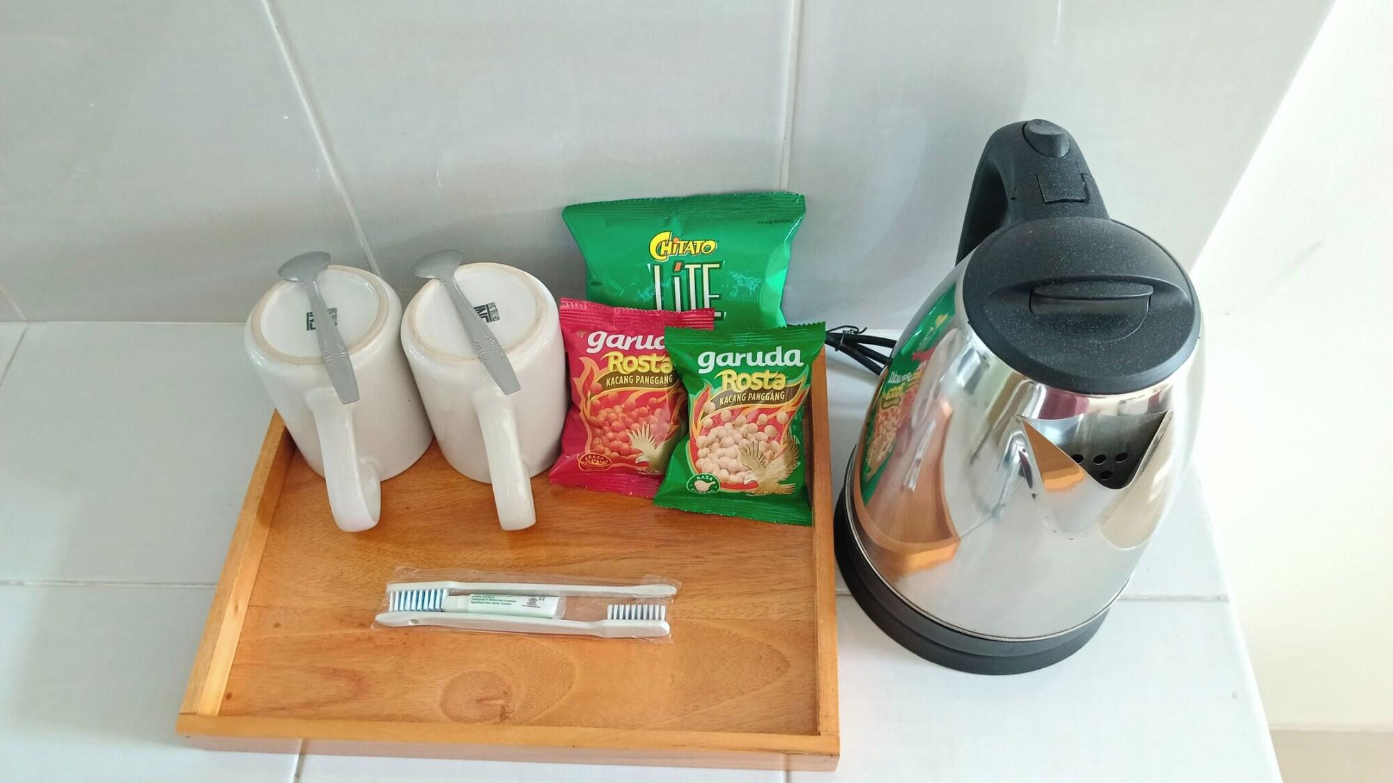 Equipamiento de Habitación PLUM Dreamscape Bale Hinggil Surabaya