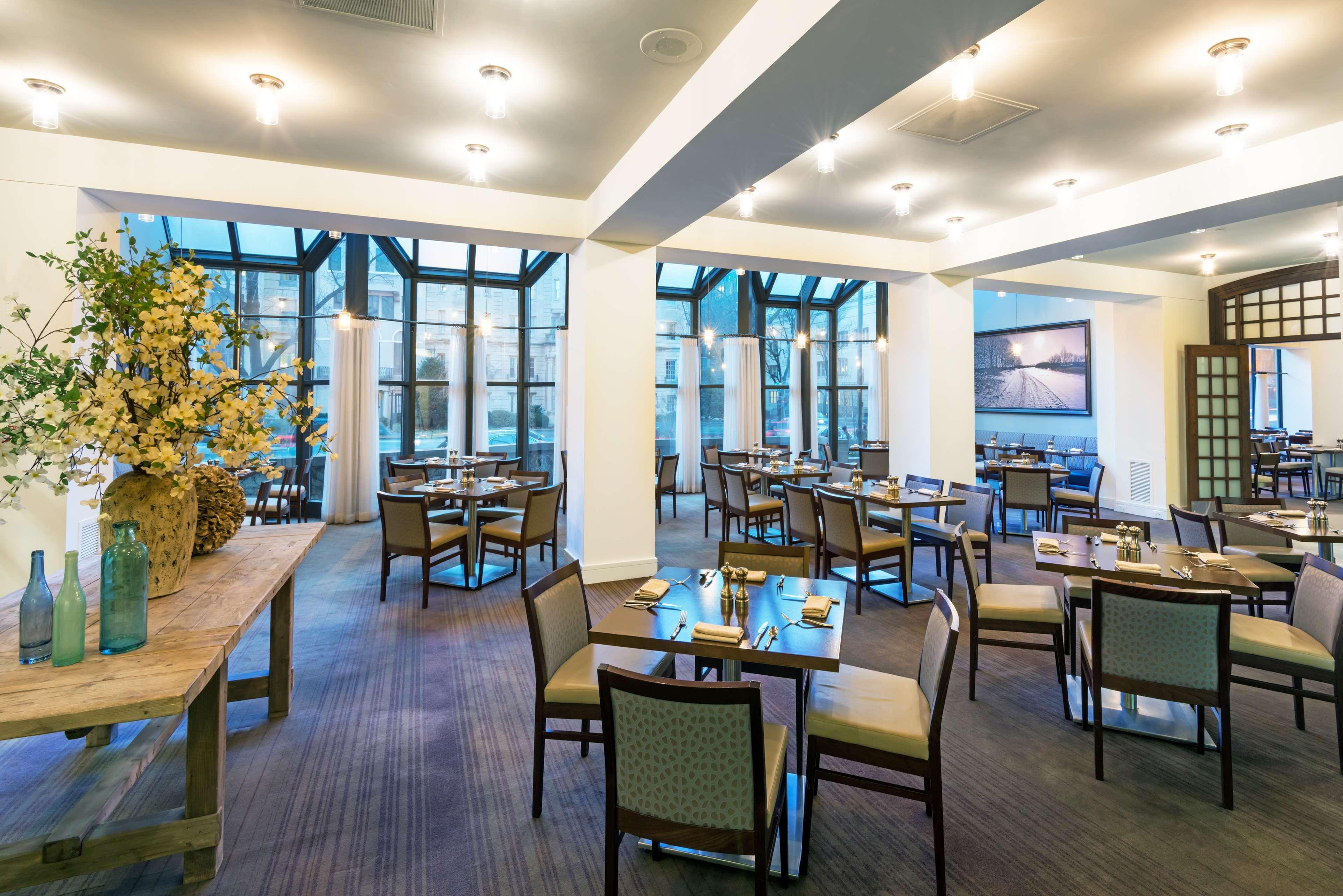 Restaurant Capital Hilton
