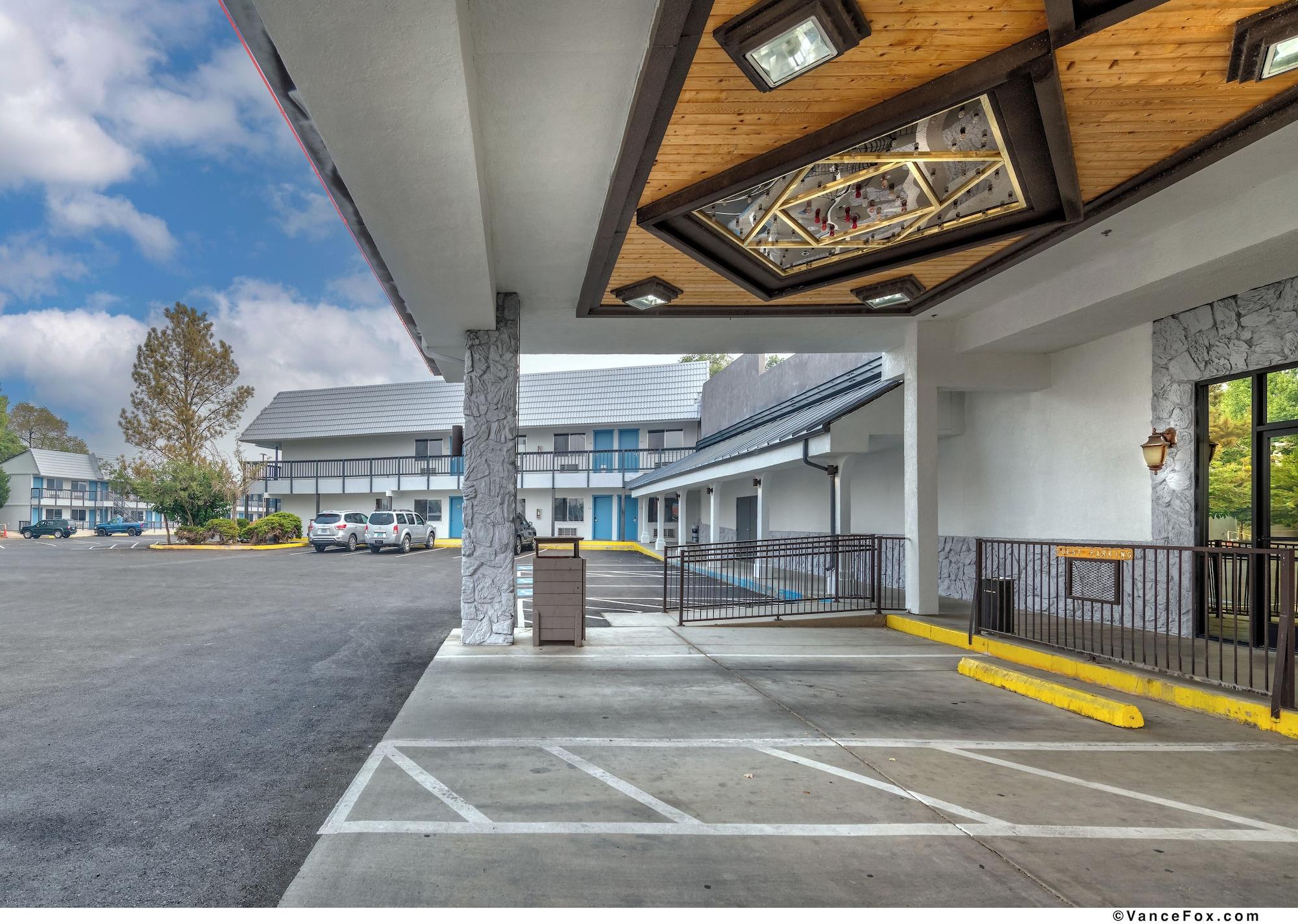 Varios Surestay Hotel by Best Western Lovelock