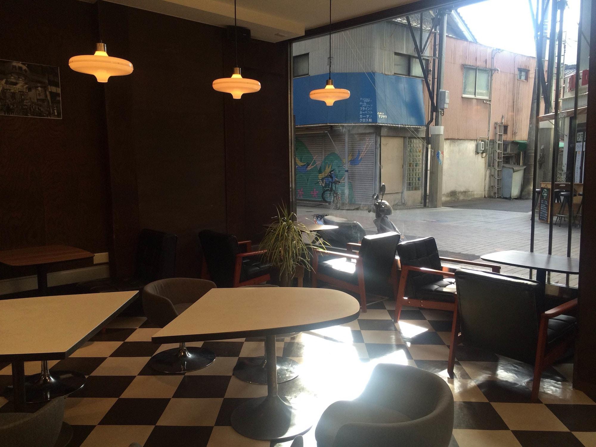 Vista Lobby Nagonoya Cafe Guest House - Hostel