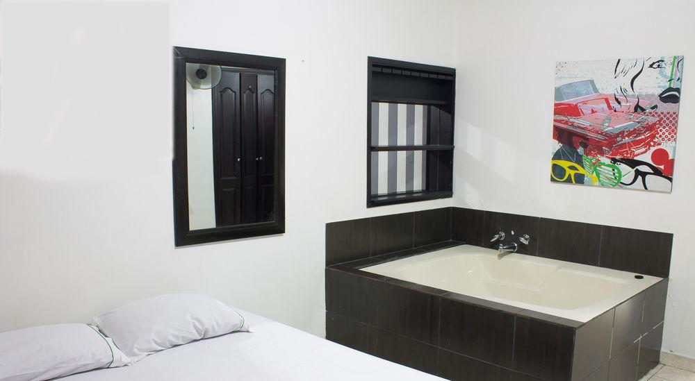 Equipamiento de Habitación Hotel Paradise La 33