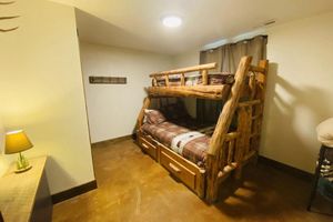 Alquiler Vacacional - MODERN RUSTIC CABIN WITH WATER ACCESS AND BOAT DOCK [SLEEPS 17]