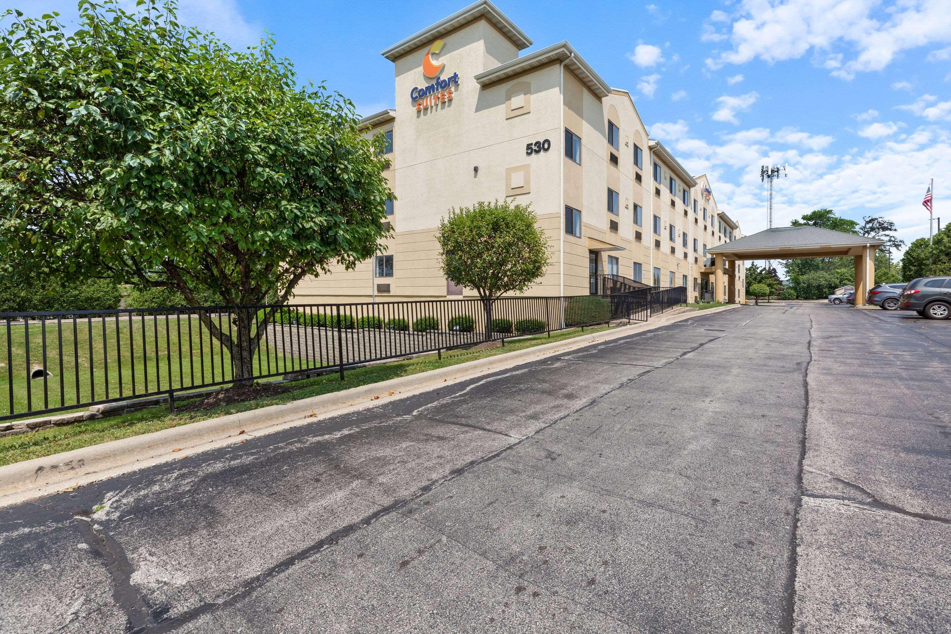 Vista Exterior Comfort Suites Lombard - Addison