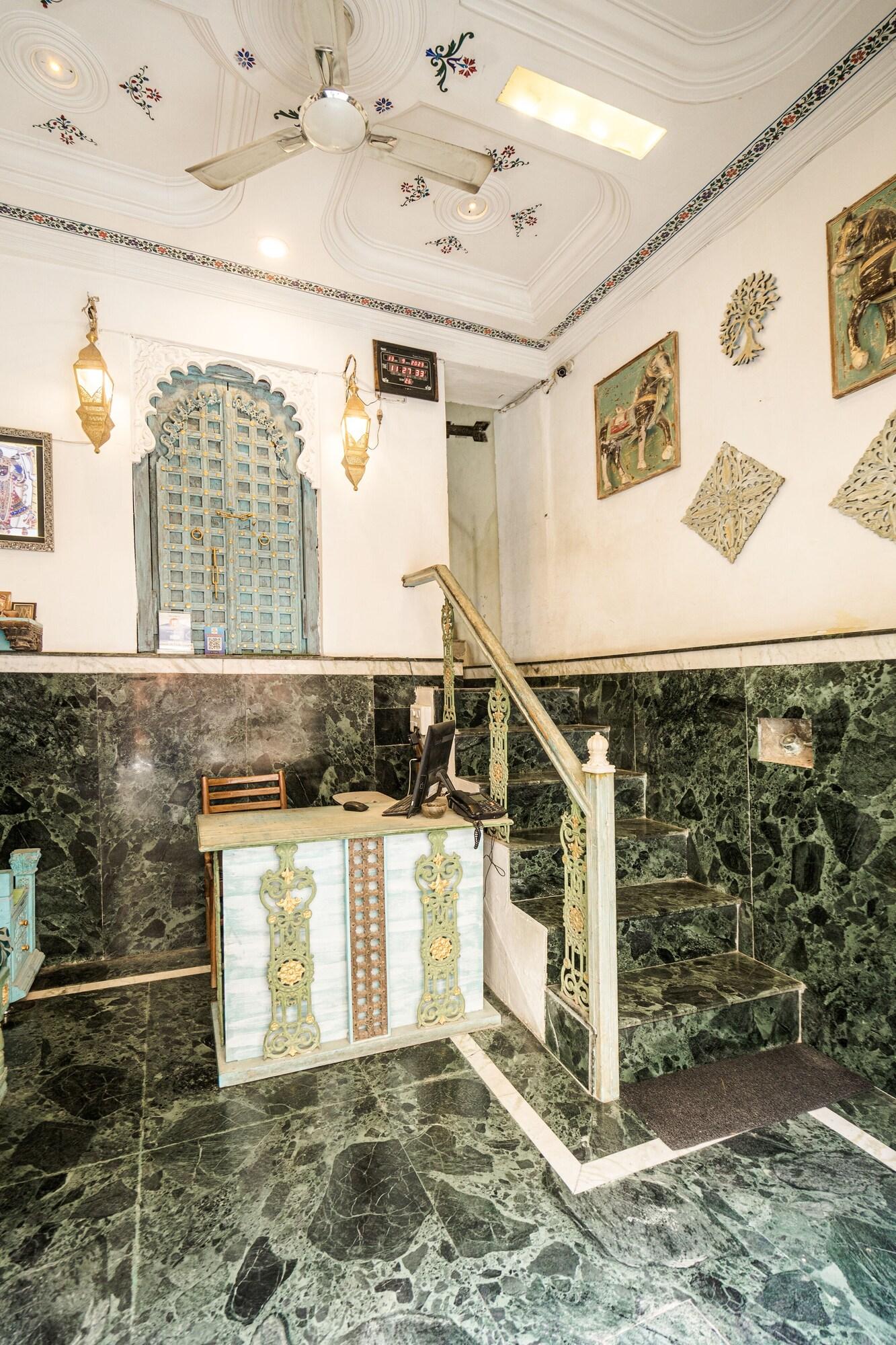Vista Lobby The Lake View Hotel – On Lake Pichola