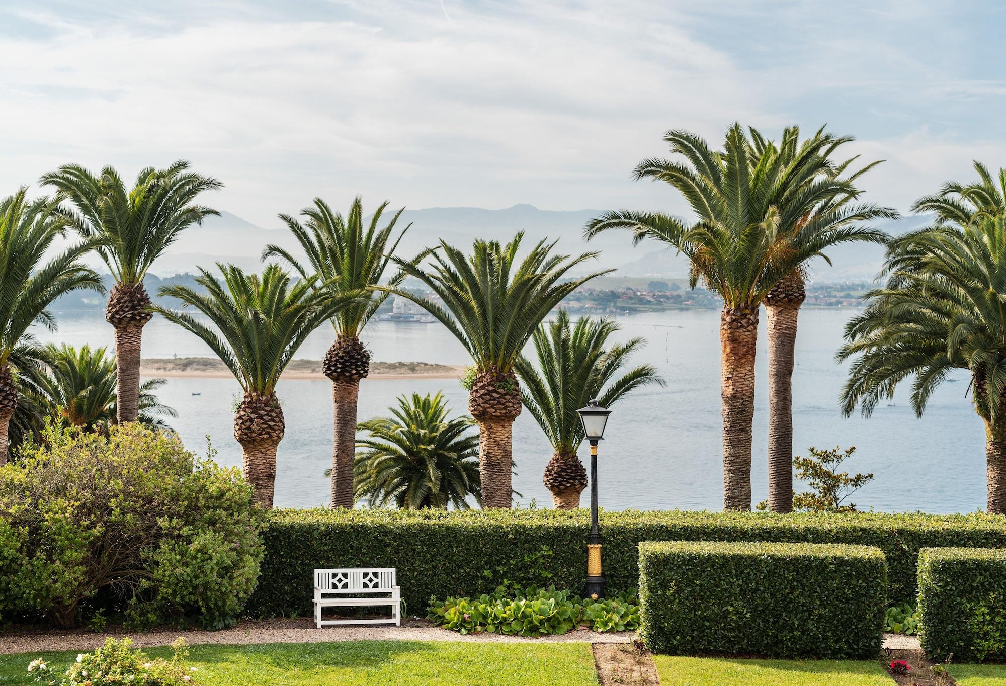 Vista Exterior Eurostars Hotel Real