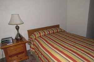 Alojamiento - L'Eternel est mon secours