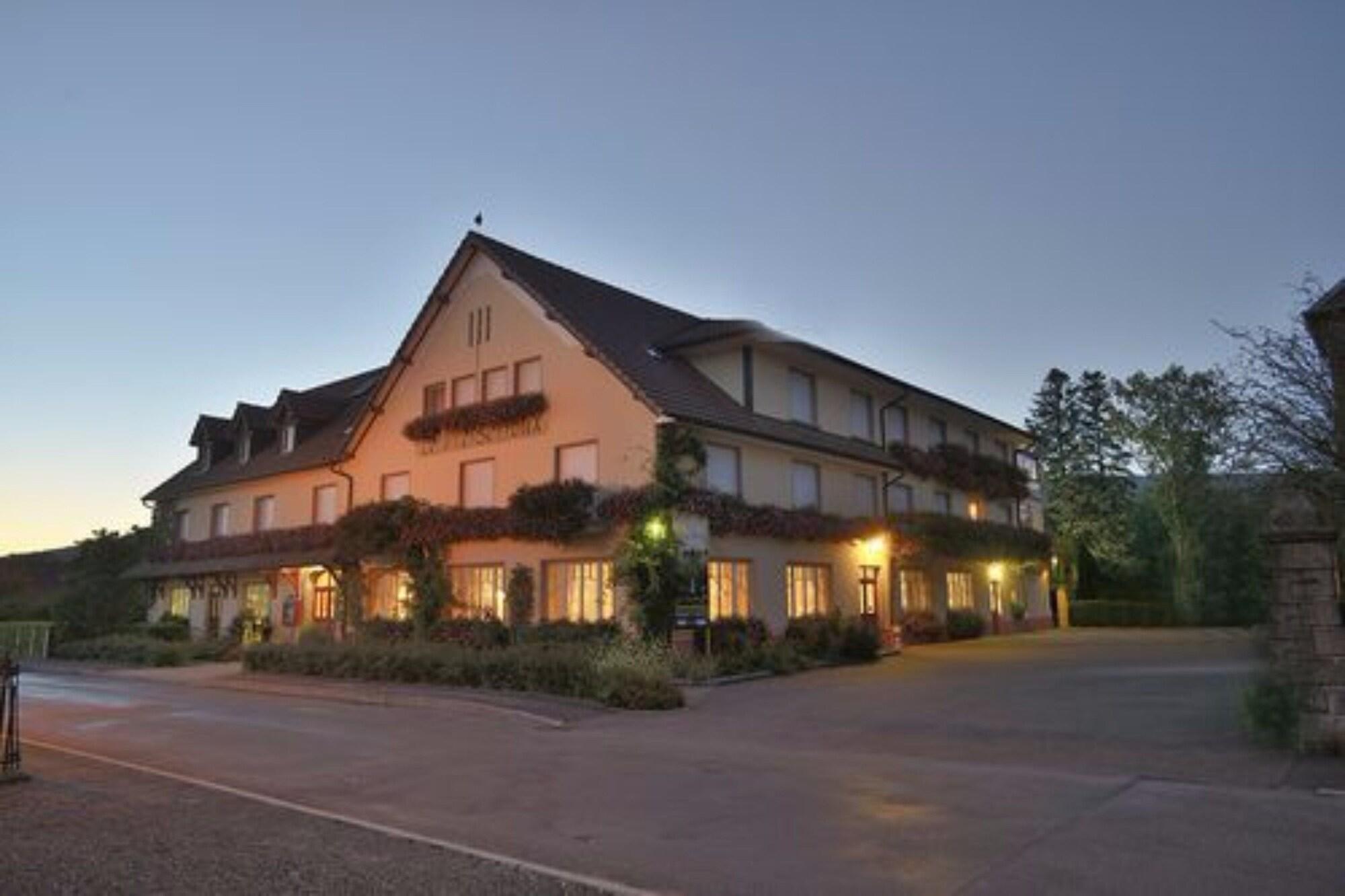 Varios Hôtel le Pré Serroux