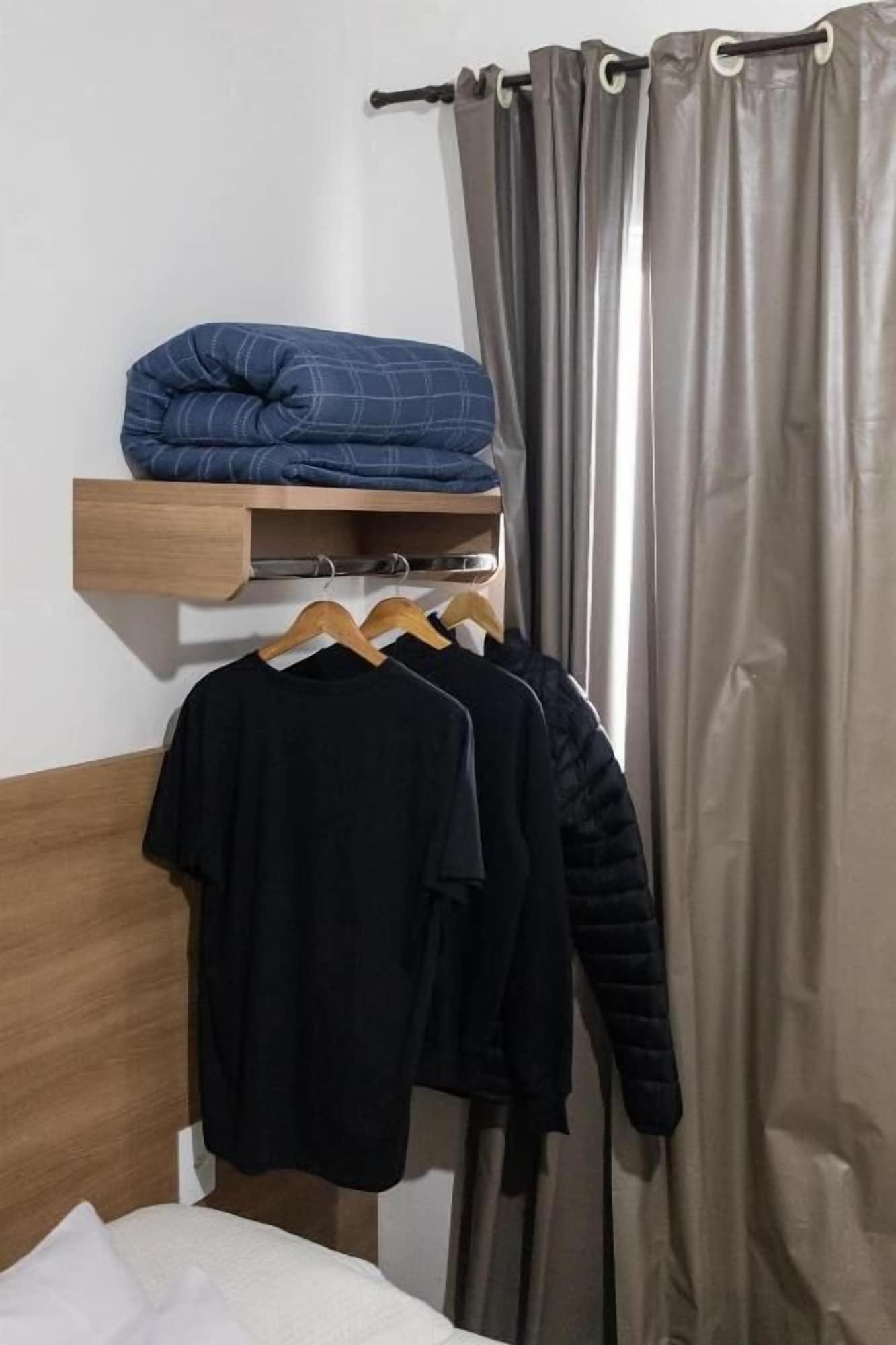 Varios Hotel Central