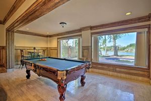 Alquiler Vacacional - Pool & Hot Tub: Lakefront Harlingen Home