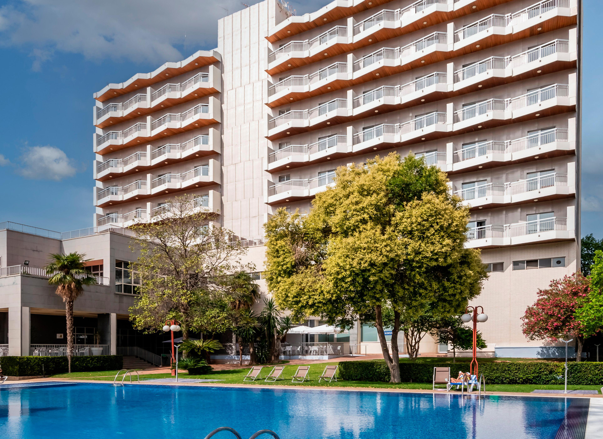 Vista Exterior Hotel Medium Valencia