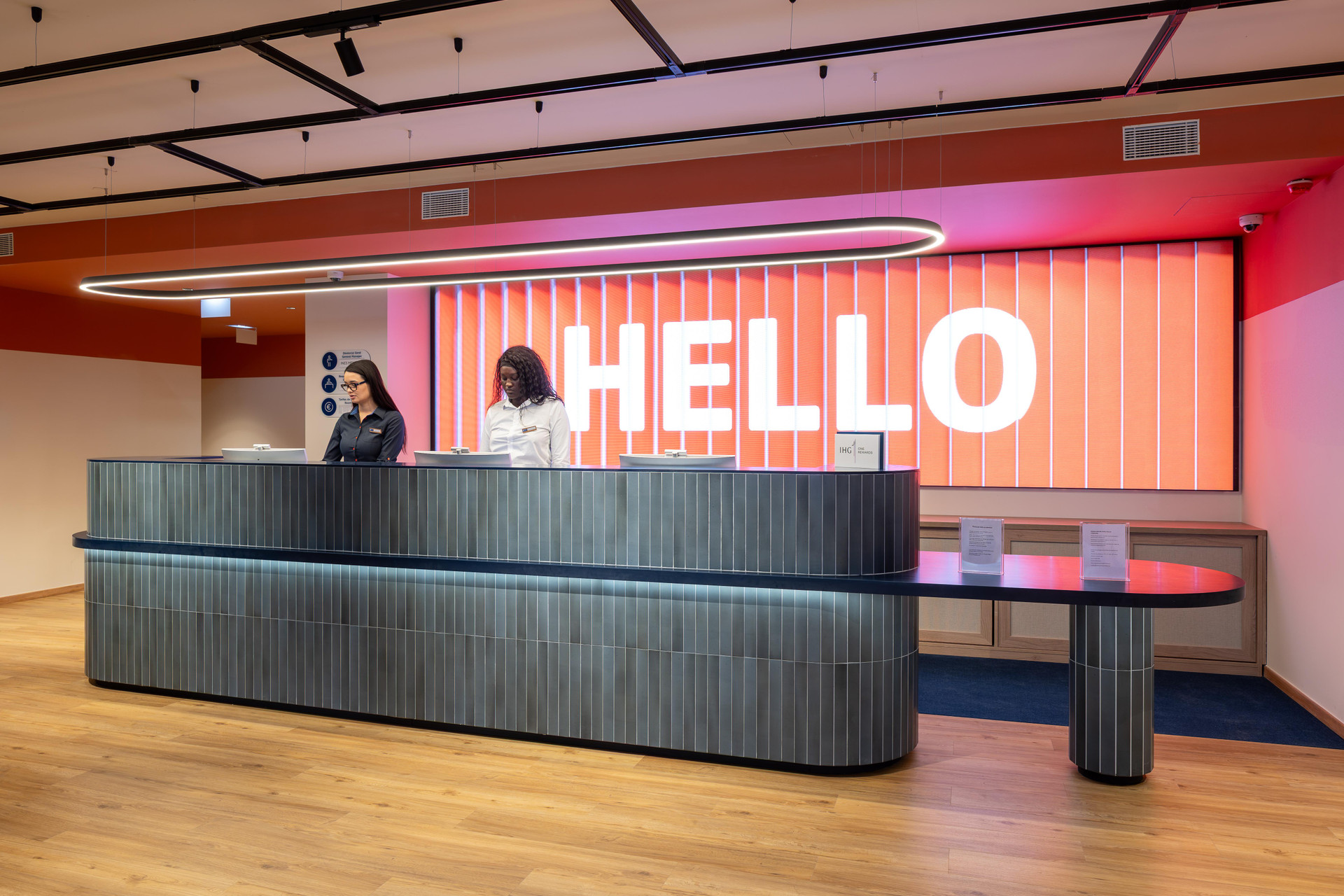 Vista Lobby Holiday Inn Express and Suites Lisbon Principe Real by IHG