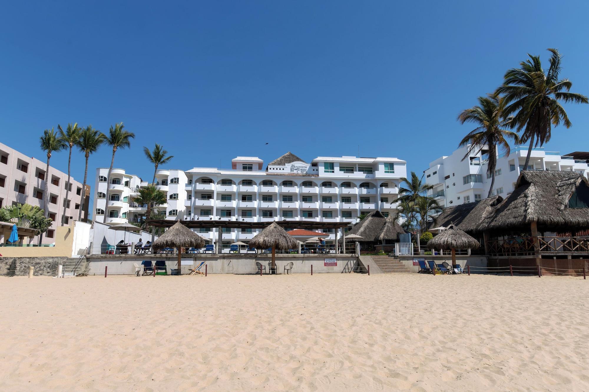 Playa Torreblanca Beach Hotel and Suites Guayabitos - Desayuno y Comida Incluido