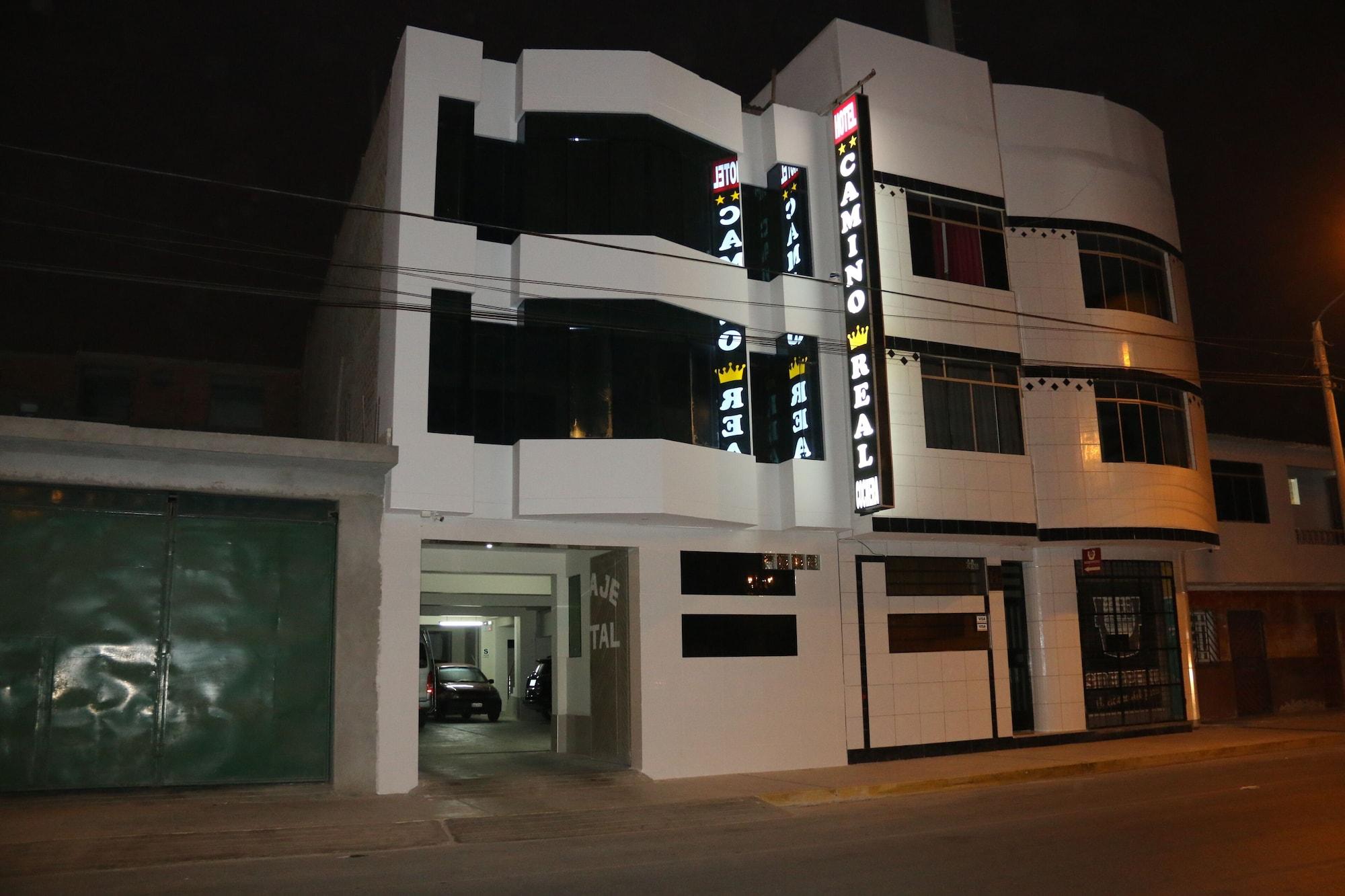 Vista Exterior Hotel Camino Real