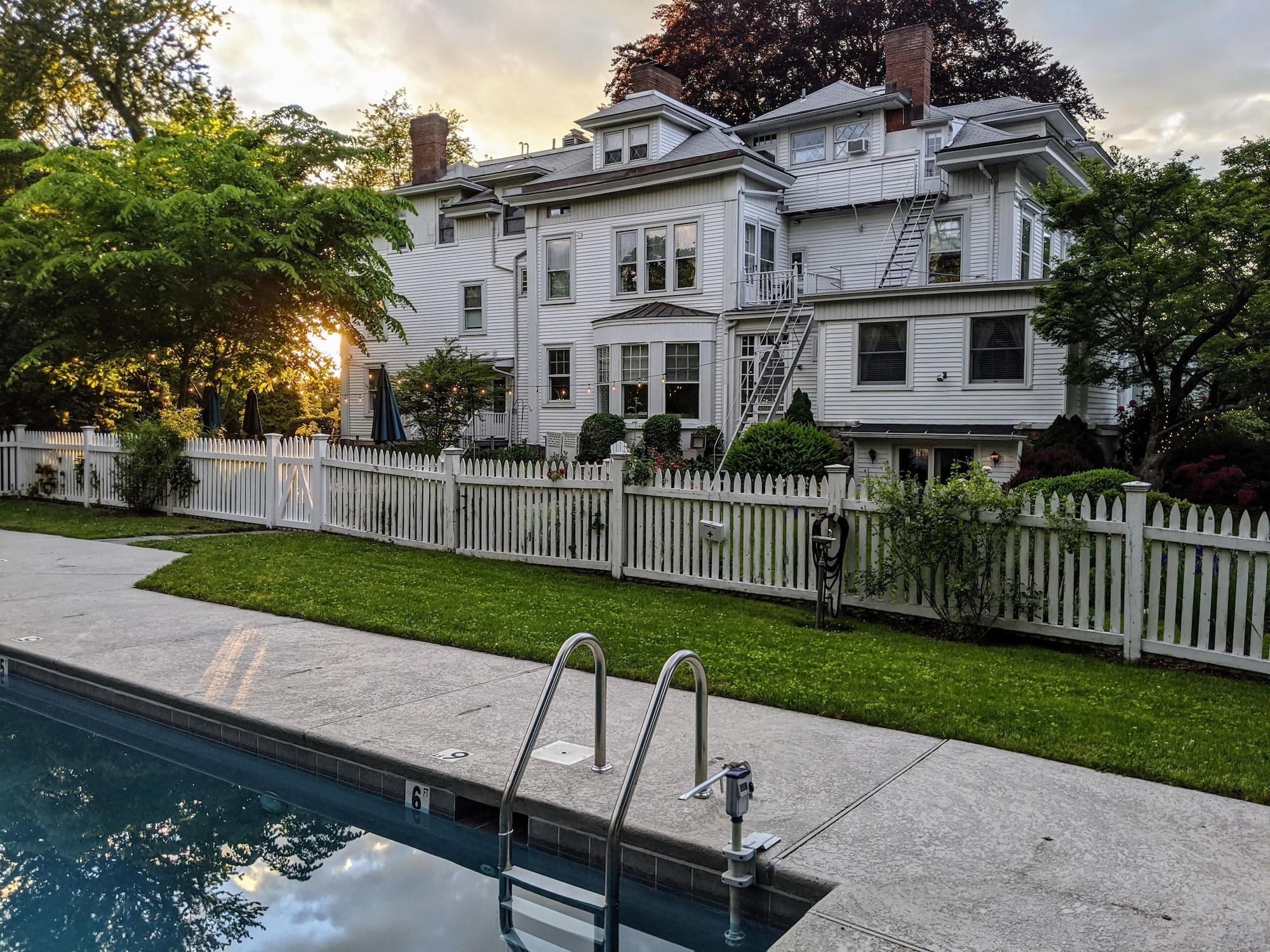 Vista Piscina Stanton House Inn