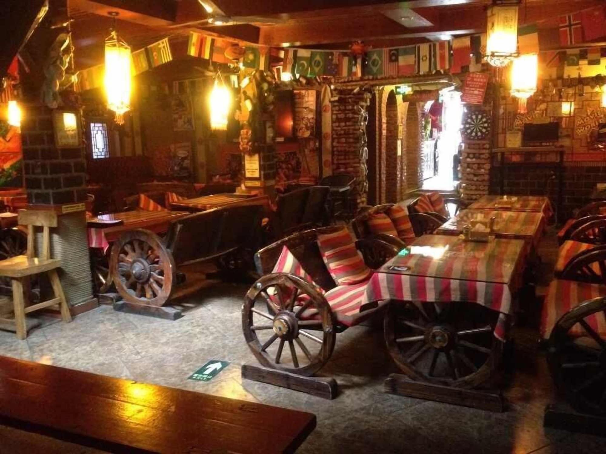 Restaurant Leo Hostel