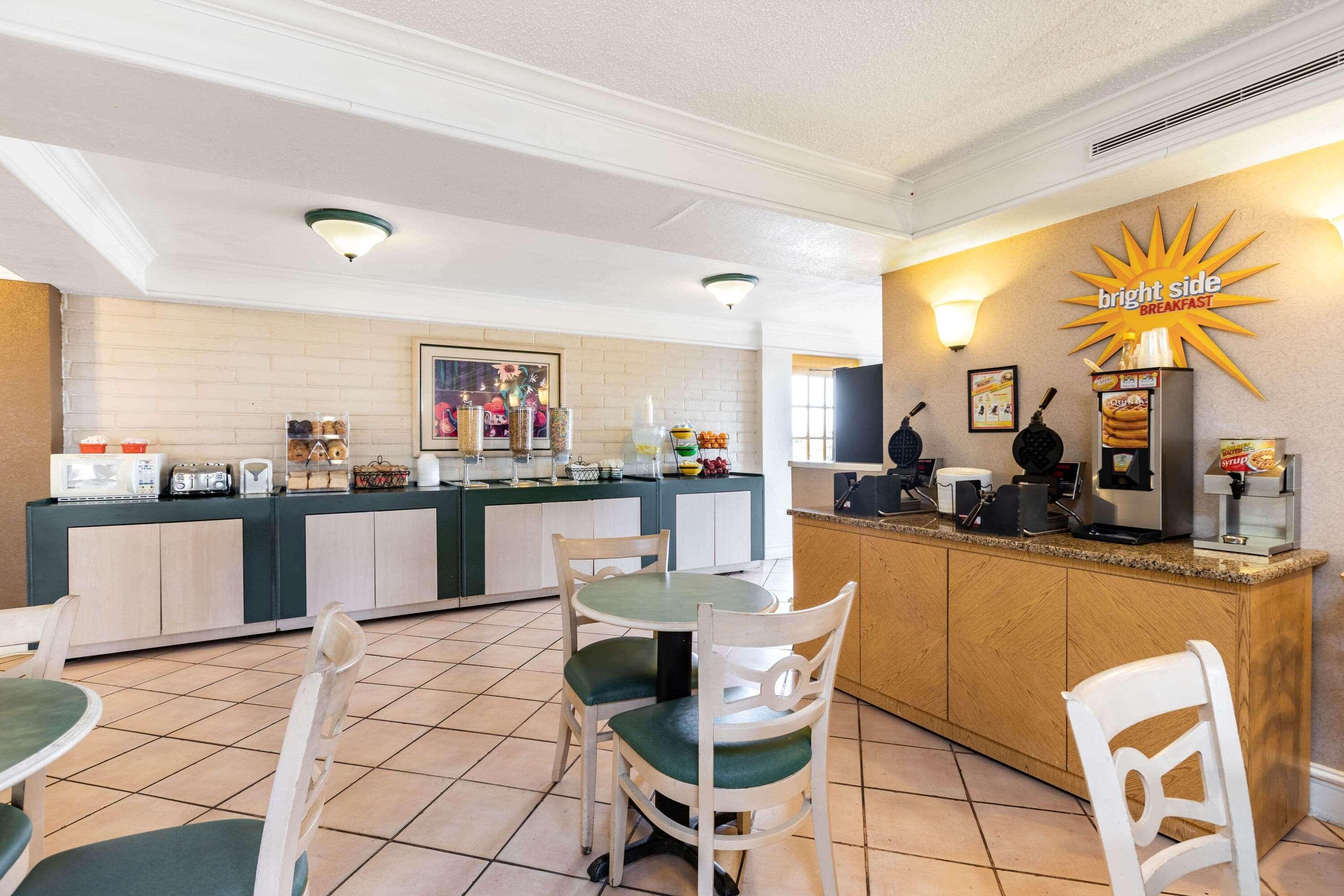 Restaurant La Quinta Inn by Wyndham El Paso West