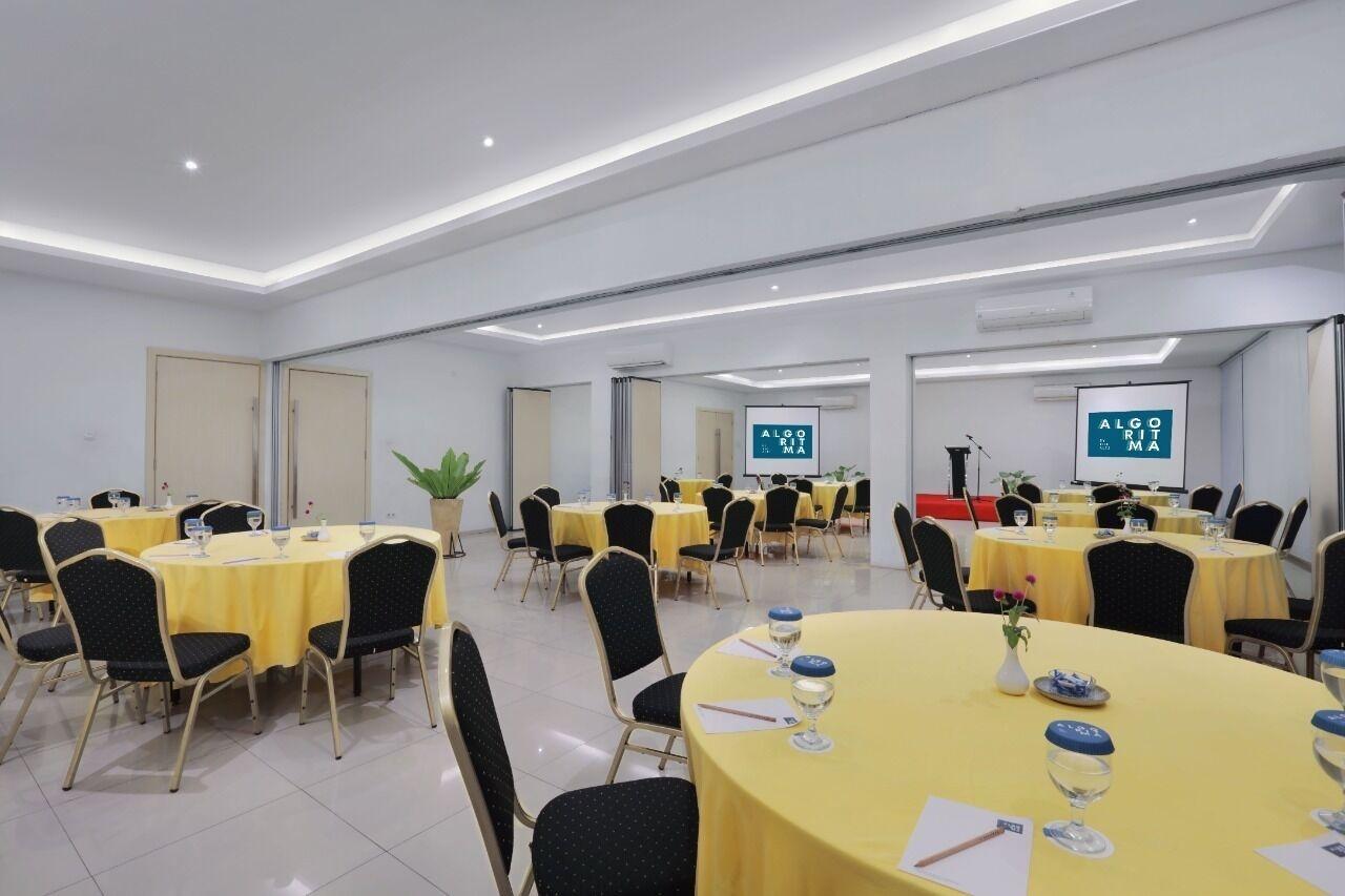 Sala de Reuniones Algoritma Hotel