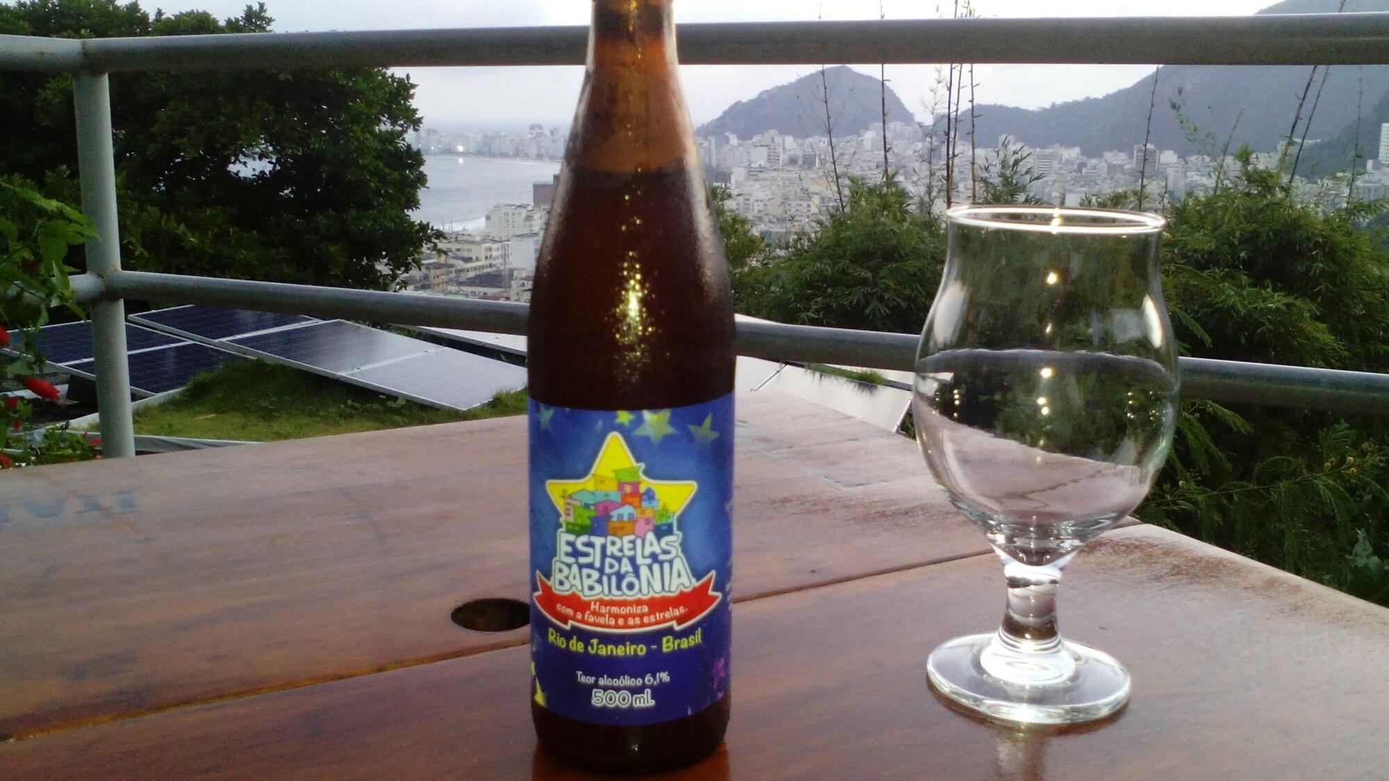 Bar/Salón Pousada Estrelas da Babilonia