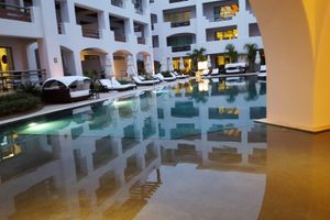 Alojamiento - Junior Suite partial pool view