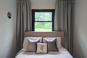 Alquiler Vacacional - Stylish + Modern Roxbury Cabin - Close to Venues, Ski, Hiking, Biking, Swimming!