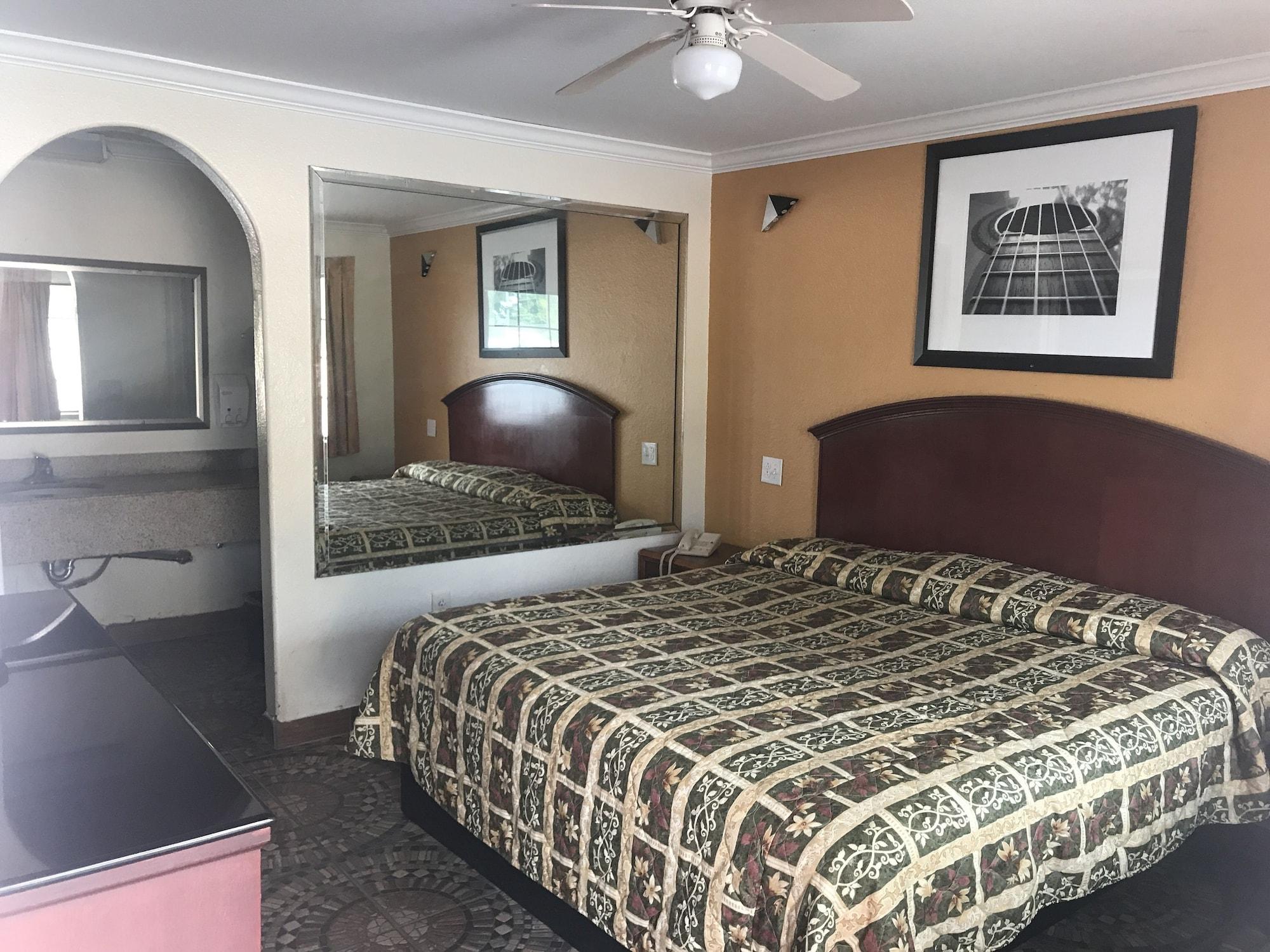 Regency Inn and Suites - Best Day