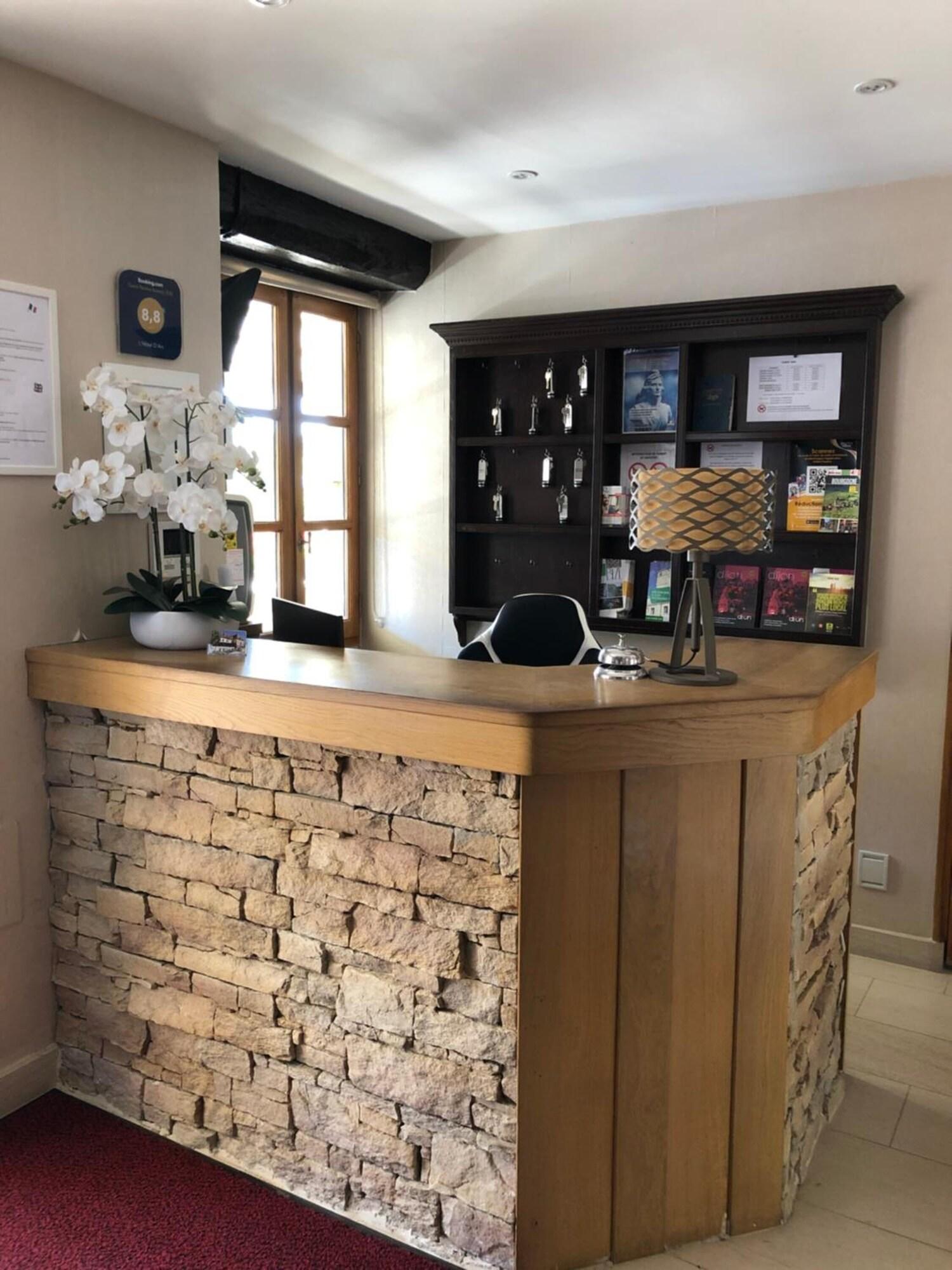 Vista Lobby L'hôtel d'Arc