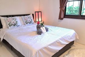 Alquiler Vacacional - November T Lodge . Cozy budget house.