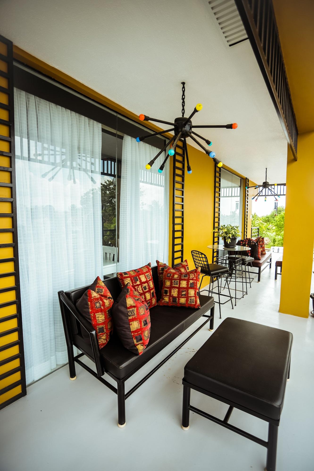 Comodidades del Alojamiento Zeller Court Apartelle