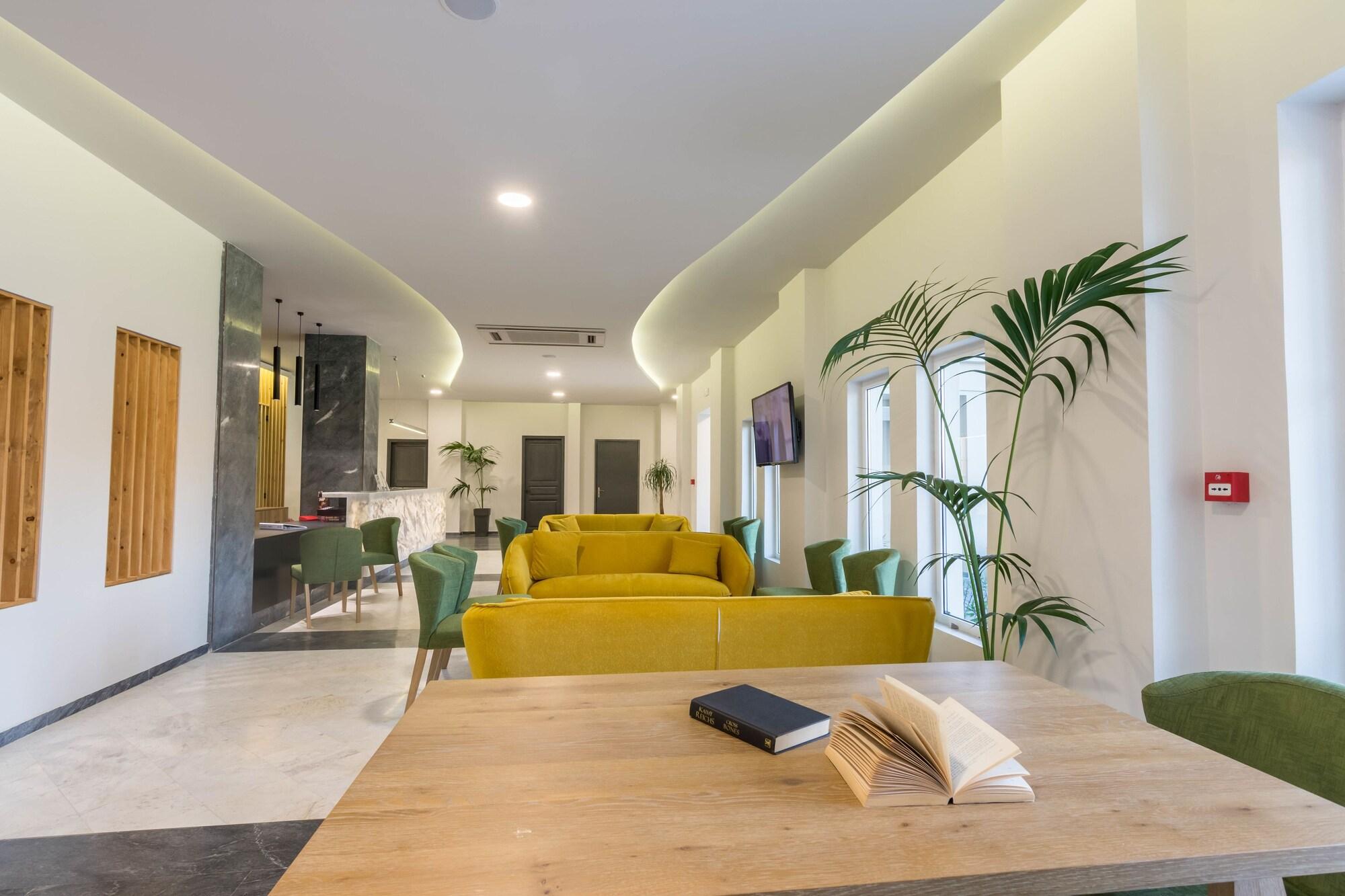 Vista Lobby Exotica Hotel