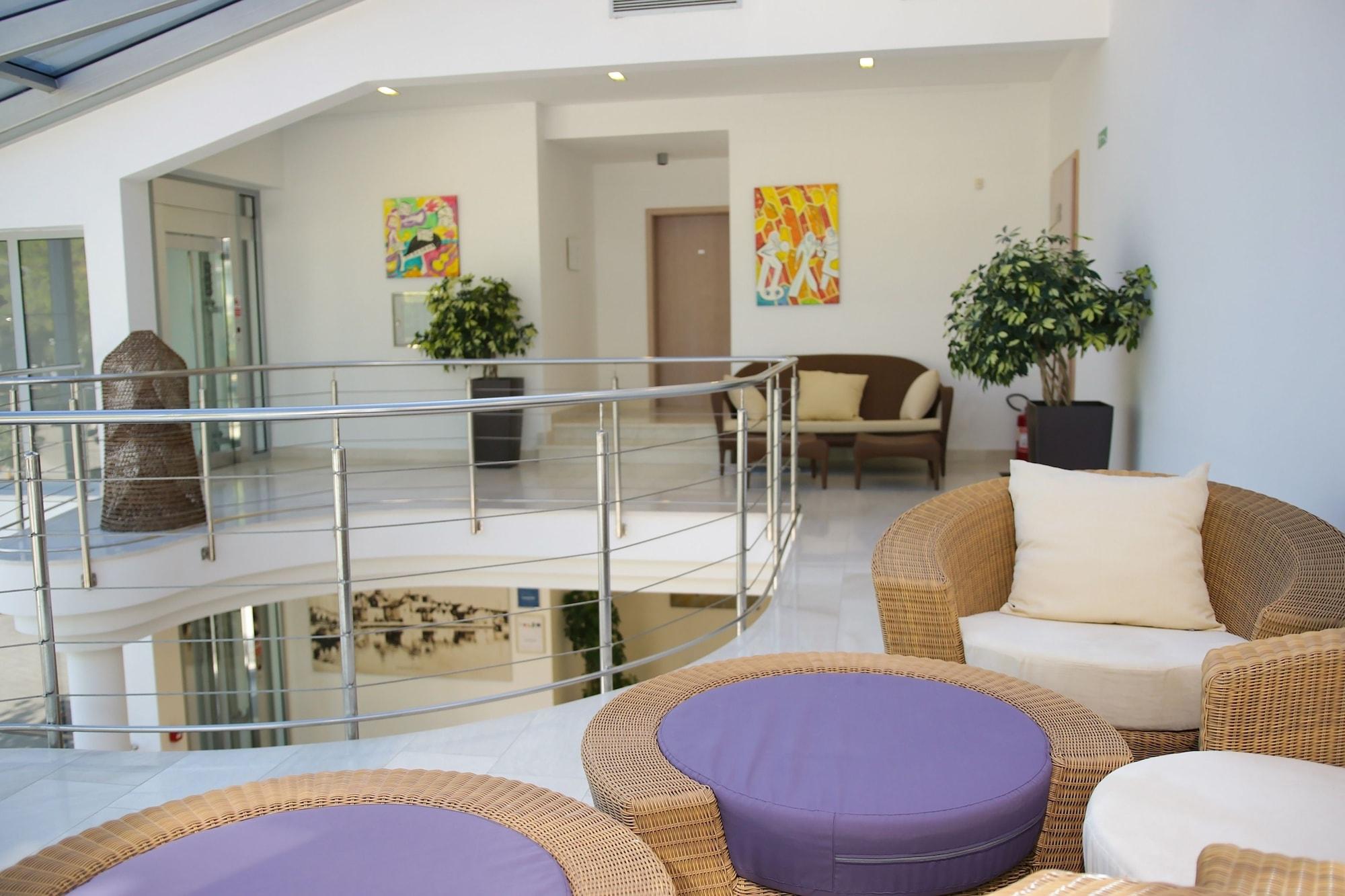 Vista Lobby Hotel Villa Radin