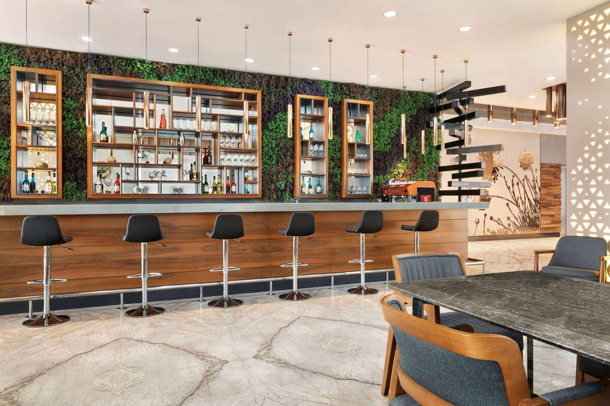 Bar/Salón Tryp by Wyndham Istanbul Topkapi