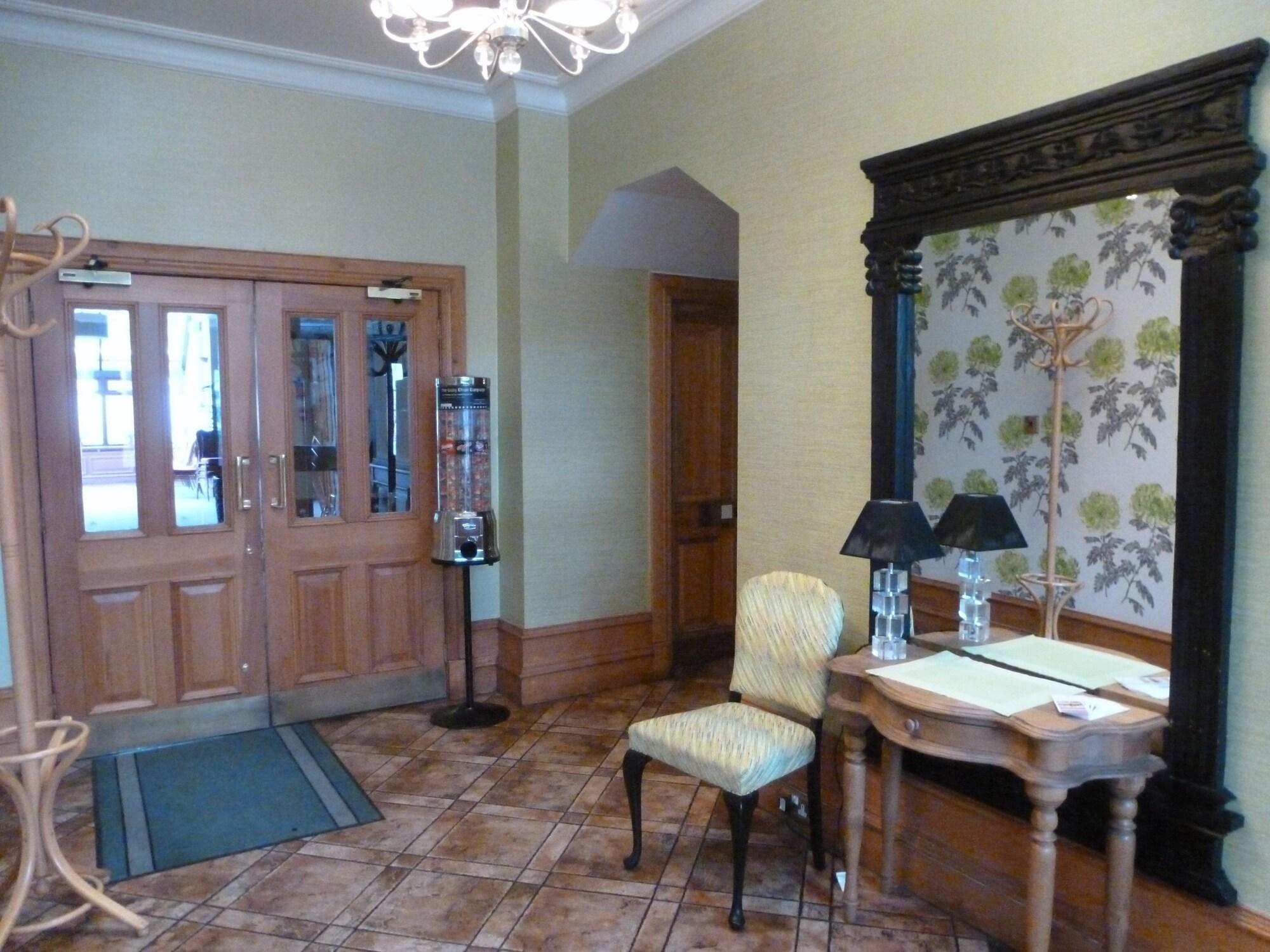 Vista Lobby Inn At The Park