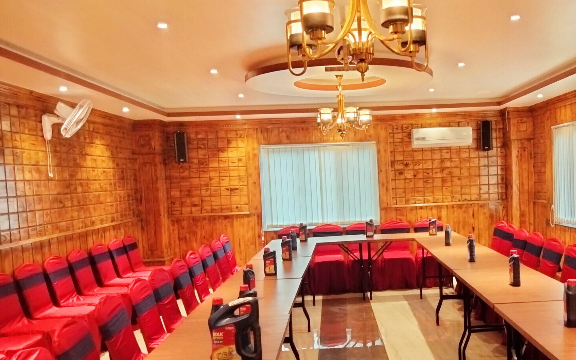 Sala de Reuniones Hotel Red Crown Pvt Ltd-Bardibas