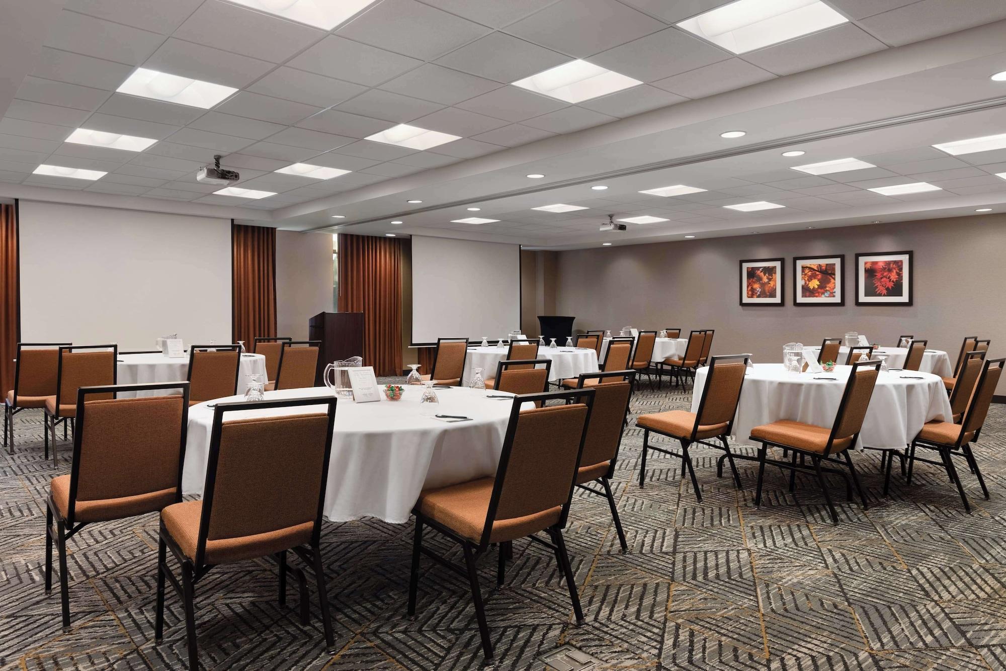 Salón de Baile Homewood Suites by Hilton Waterloo/St. Jacobs